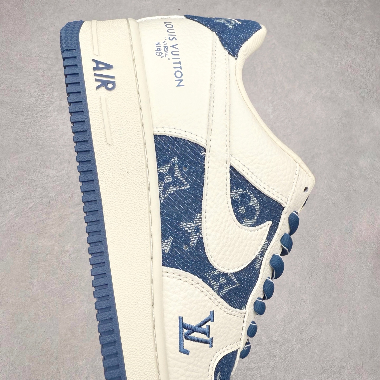 图片[6]-NK Air Force 1´07 Low 空军一号低帮百搭休闲运动板鞋 SC9207-536 柔软、弹性十足的缓震性能和出色的中底设计 横跨复古与现代的外型结合 造就出风靡全球 三十多年的Force 1 直到今天还深受青睐 实拍调校N版已经零色差零失真 百分百还原实物色彩所见即所得 不存在货不对板色差等低级问题 选购参考实物拍摄 不混卖不参货 只用心做好货严格选品 承诺混一赔十 尺码：36 36.5 37.5 38 38.5 39 40 40.5 41 42 42.5 43 44 44.5 45-选品中心