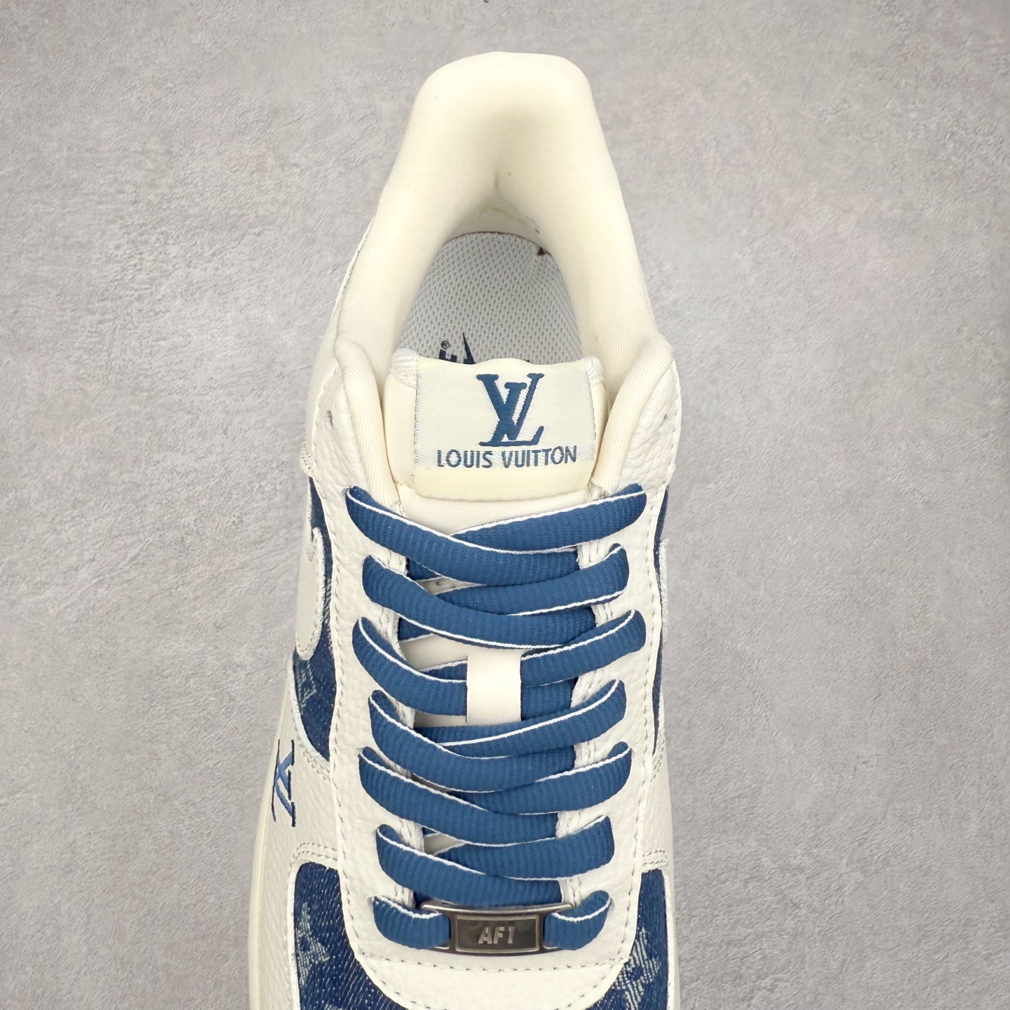 图片[5]-NK Air Force 1´07 Low 空军一号低帮百搭休闲运动板鞋 SC9207-536 柔软、弹性十足的缓震性能和出色的中底设计 横跨复古与现代的外型结合 造就出风靡全球 三十多年的Force 1 直到今天还深受青睐 实拍调校N版已经零色差零失真 百分百还原实物色彩所见即所得 不存在货不对板色差等低级问题 选购参考实物拍摄 不混卖不参货 只用心做好货严格选品 承诺混一赔十 尺码：36 36.5 37.5 38 38.5 39 40 40.5 41 42 42.5 43 44 44.5 45-选品中心