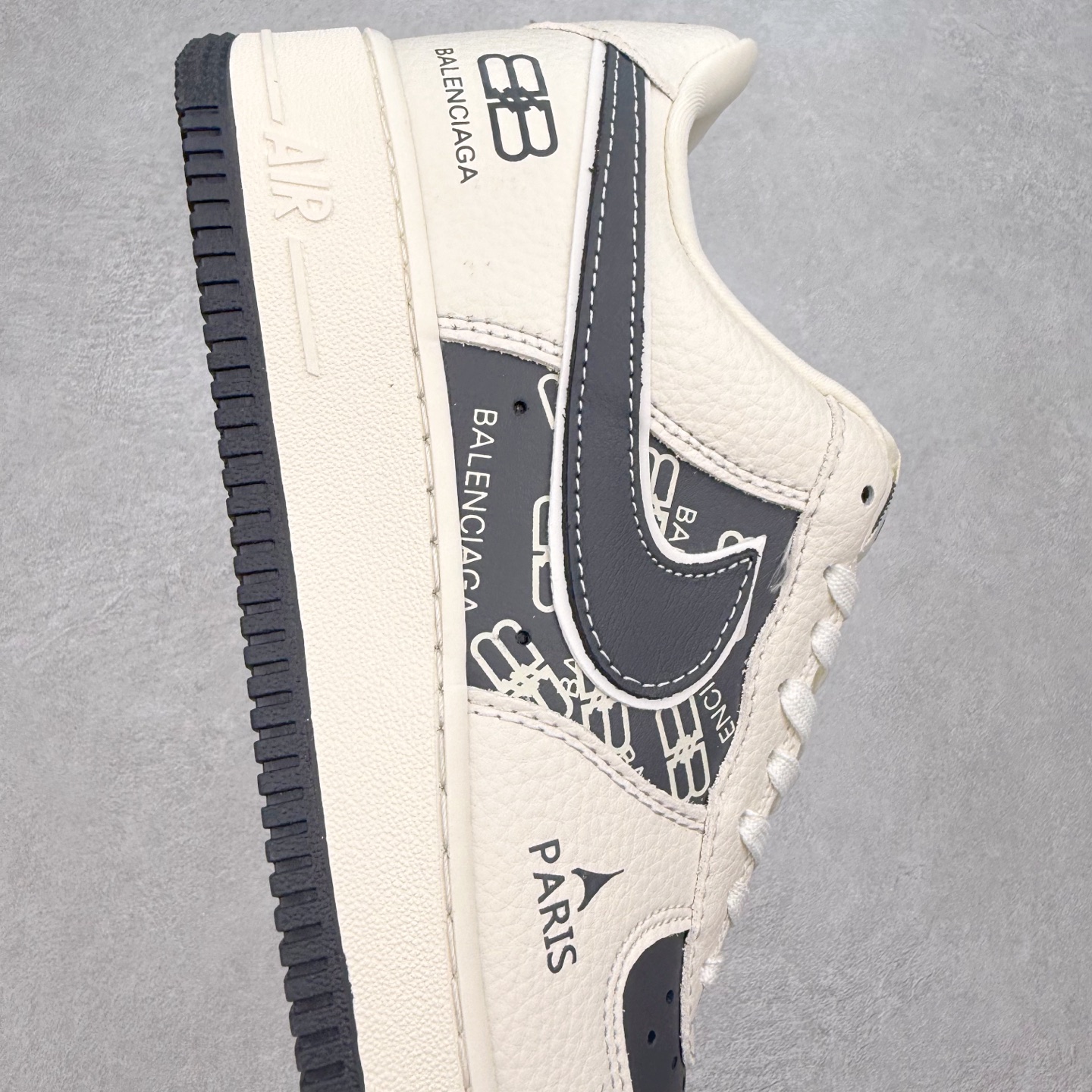 图片[6]-NK Air Force 1´07 Low 空军一号低帮百搭休闲运动板鞋 XL1978-103 柔软、弹性十足的缓震性能和出色的中底设计 横跨复古与现代的外型结合 造就出风靡全球 三十多年的Force 1 直到今天还深受青睐 实拍调校N版已经零色差零失真 百分百还原实物色彩所见即所得 不存在货不对板色差等低级问题 选购参考实物拍摄 不混卖不参货 只用心做好货严格选品 承诺混一赔十 尺码：36 36.5 37.5 38 38.5 39 40 40.5 41 42 42.5 43 44 44.5 45-选品中心