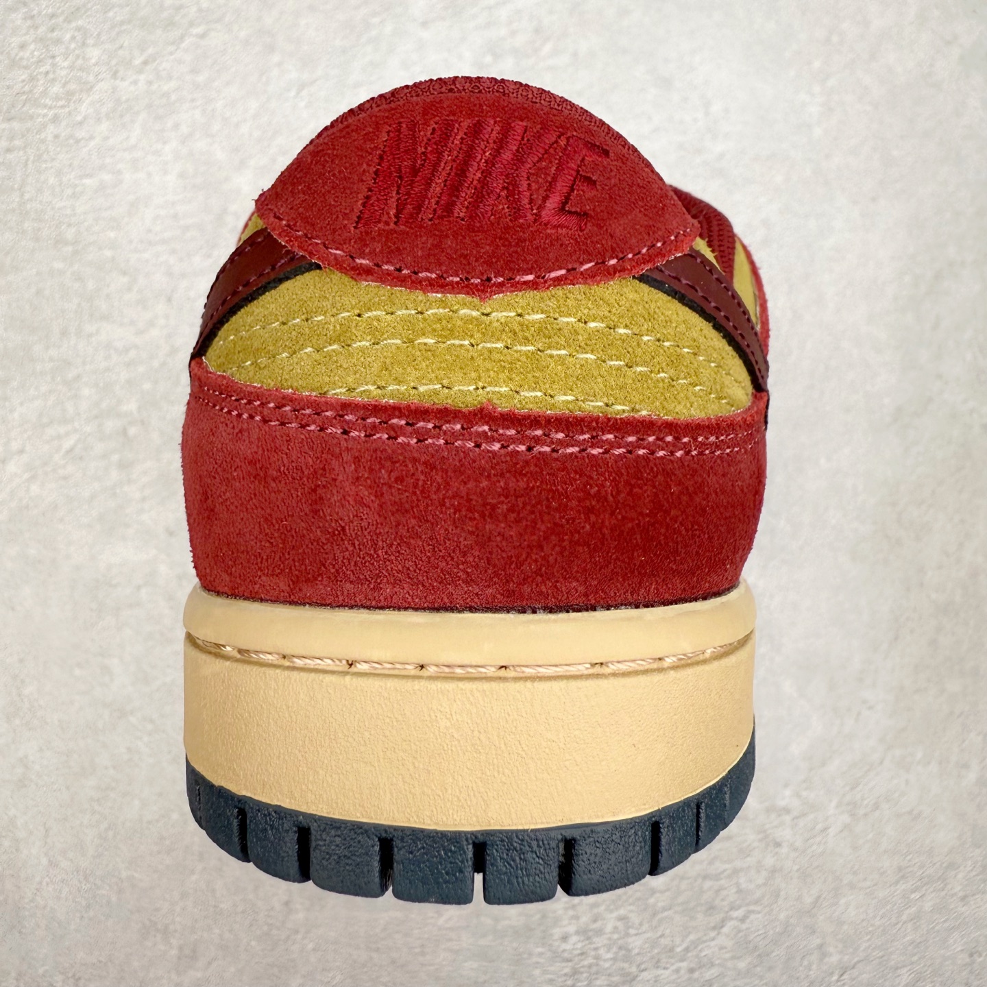 图片[8]-＃F版 NK Dunk SB DUNK LOW PRO 酒红米 HQ1625-600 极限压缩利润空间 超乎所想的高性价比 用料绝不含糊 原盒原配 正确耐磨橡胶大底 超高清洁度 全鞋零毛边皮料切割 全套原楦原模倾力打造完美版型 尺码：36 36.5 37.5 38 38.5 39 40 40.5 41 42 42.5 43 44 44.5 45 46 47.5-选品中心