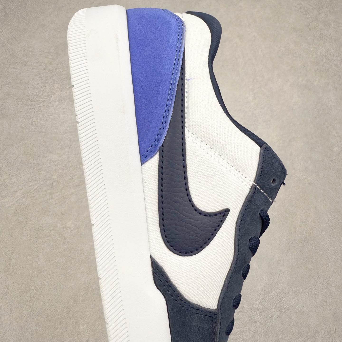 图片[6]-NK SB Force 58 空军58系列低帮休闲运动滑板板鞋 DV5477-401 鞋面由帆布和麂皮拼接 层次感丰富 搭配硫化外底 耐磨耐穿 鞋舌及中底后跟处饰有SB Logo 表明鞋款身份 采用包边设计 经久耐穿 硫化结构则有效提升灵活性 穿上这款全新推出的创意力作 助你耀动街头 尺码：36 36.5 37.5 38 38.5 39 40 40.5 41 42 42.5 43 44 45-选品中心