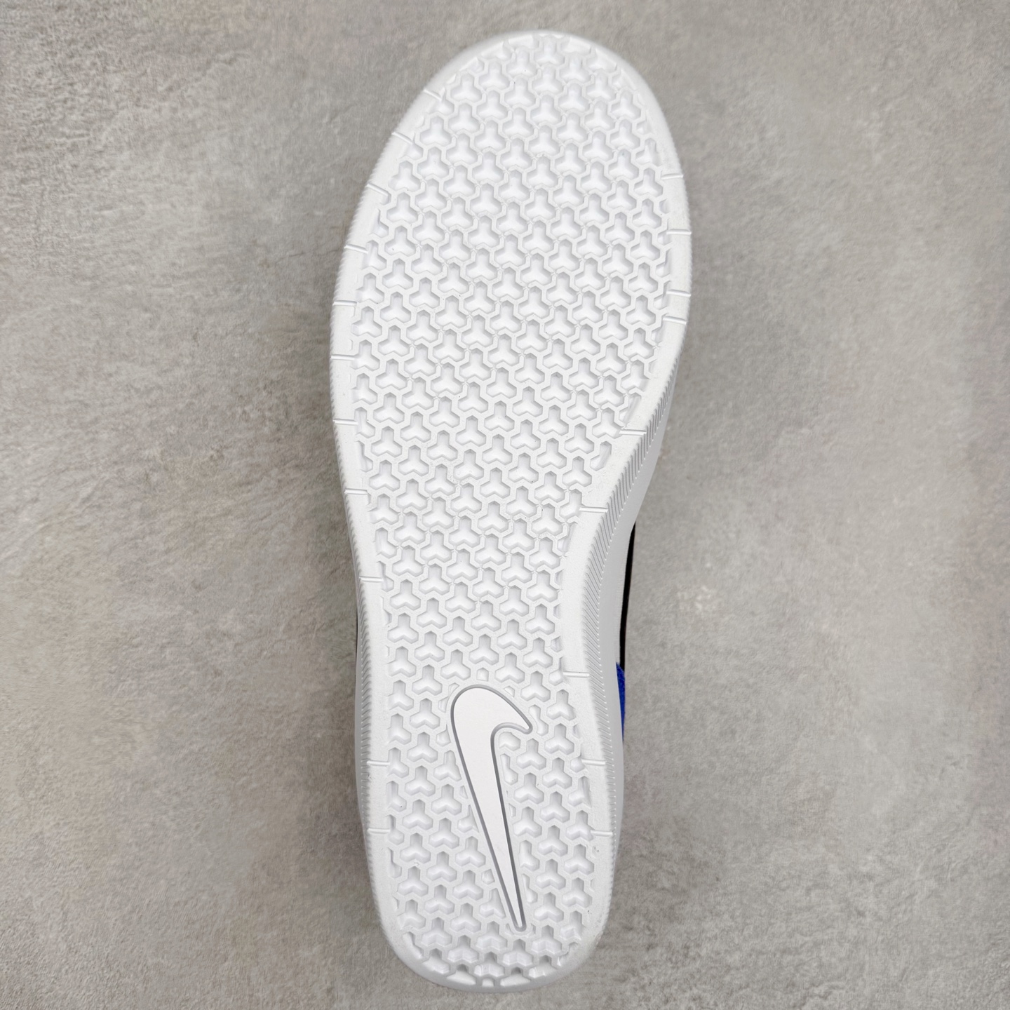 图片[9]-NK SB Force 58 空军58系列低帮休闲运动滑板板鞋 DV5477-401 鞋面由帆布和麂皮拼接 层次感丰富 搭配硫化外底 耐磨耐穿 鞋舌及中底后跟处饰有SB Logo 表明鞋款身份 采用包边设计 经久耐穿 硫化结构则有效提升灵活性 穿上这款全新推出的创意力作 助你耀动街头 尺码：36 36.5 37.5 38 38.5 39 40 40.5 41 42 42.5 43 44 45-选品中心