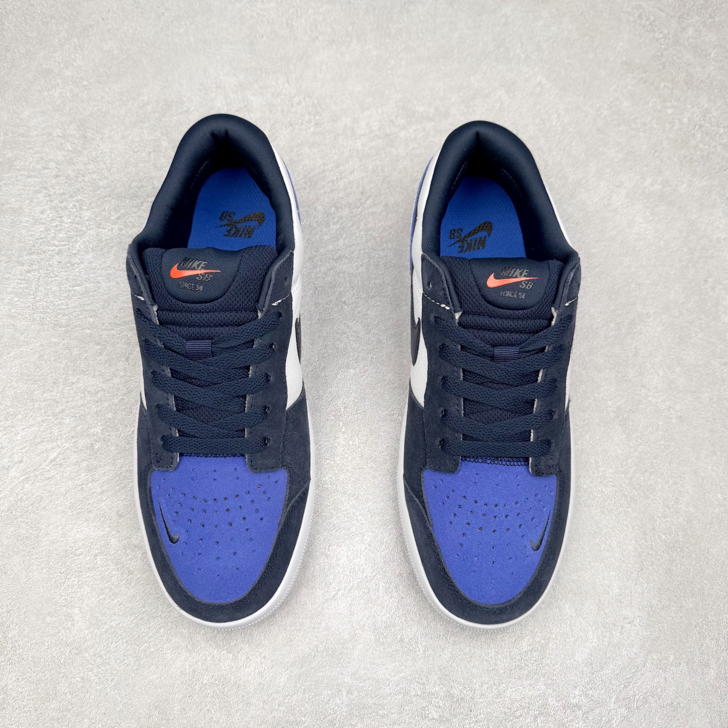 图片[2]-NK SB Force 58 空军58系列低帮休闲运动滑板板鞋 DV5477-401 鞋面由帆布和麂皮拼接 层次感丰富 搭配硫化外底 耐磨耐穿 鞋舌及中底后跟处饰有SB Logo 表明鞋款身份 采用包边设计 经久耐穿 硫化结构则有效提升灵活性 穿上这款全新推出的创意力作 助你耀动街头 尺码：36 36.5 37.5 38 38.5 39 40 40.5 41 42 42.5 43 44 45-选品中心