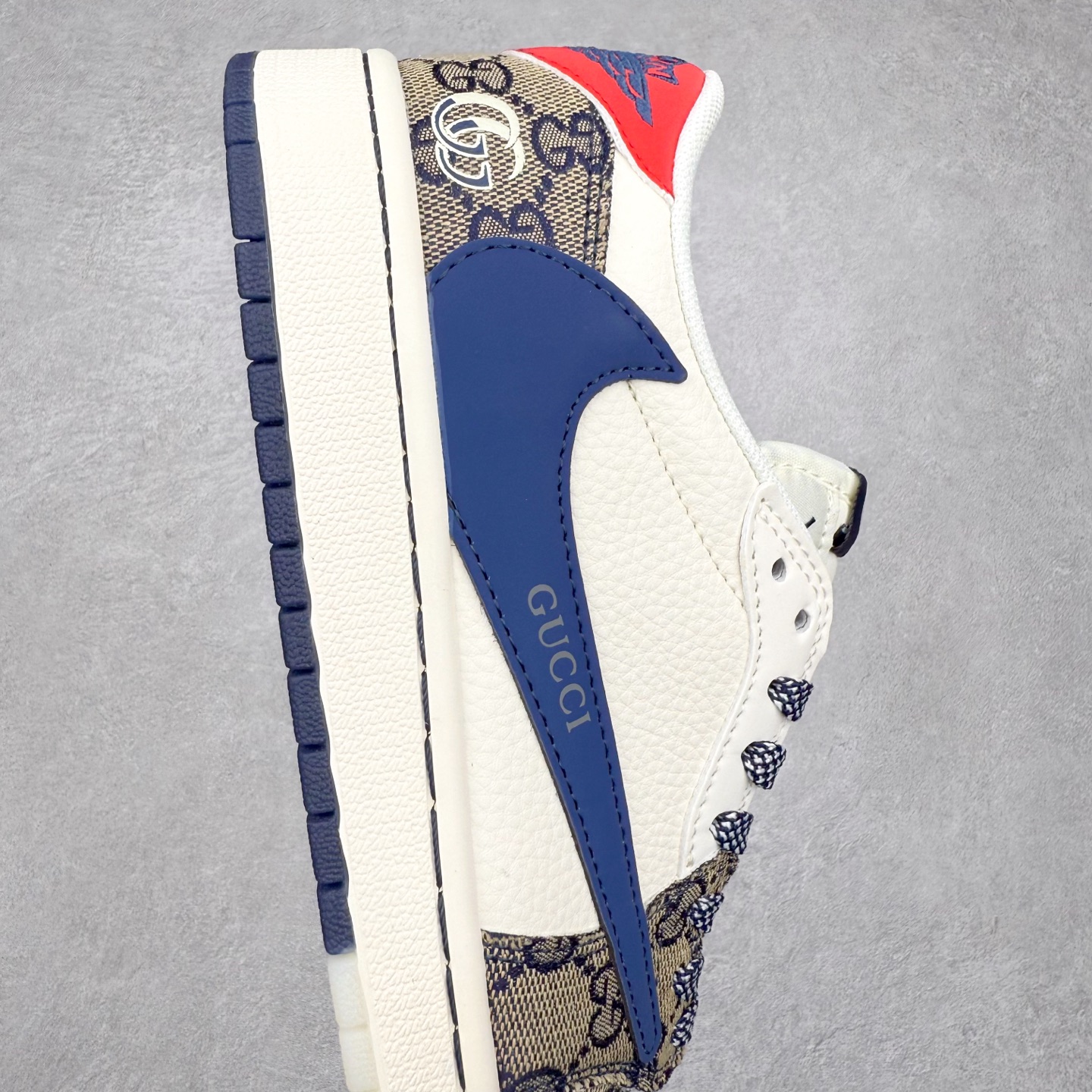 图片[6]-TS x Air Jordan AJ1 Low 倒钩低帮联名定制配色 XY2688-118 原厂内置气垫魔块 A模大底 头层小牛皮 鞋舌AJ原厂专用牛津布+AJ专用反口珍珠布+原厂无杂质高弹内里海棉+特殊封边弹力鞋带 实拍调校N版已经零色差零失真 百分百还原实物色彩所见即所得 不存在货不对板色差等低级问题 选购参考实物拍摄 不混卖不参货 只用心做好货严格选品 承诺混一赔十 尺码：36 36.5 37.5 38 38.5 39 40 40.5 41 42 42.5 43 44 44.5 45-选品中心