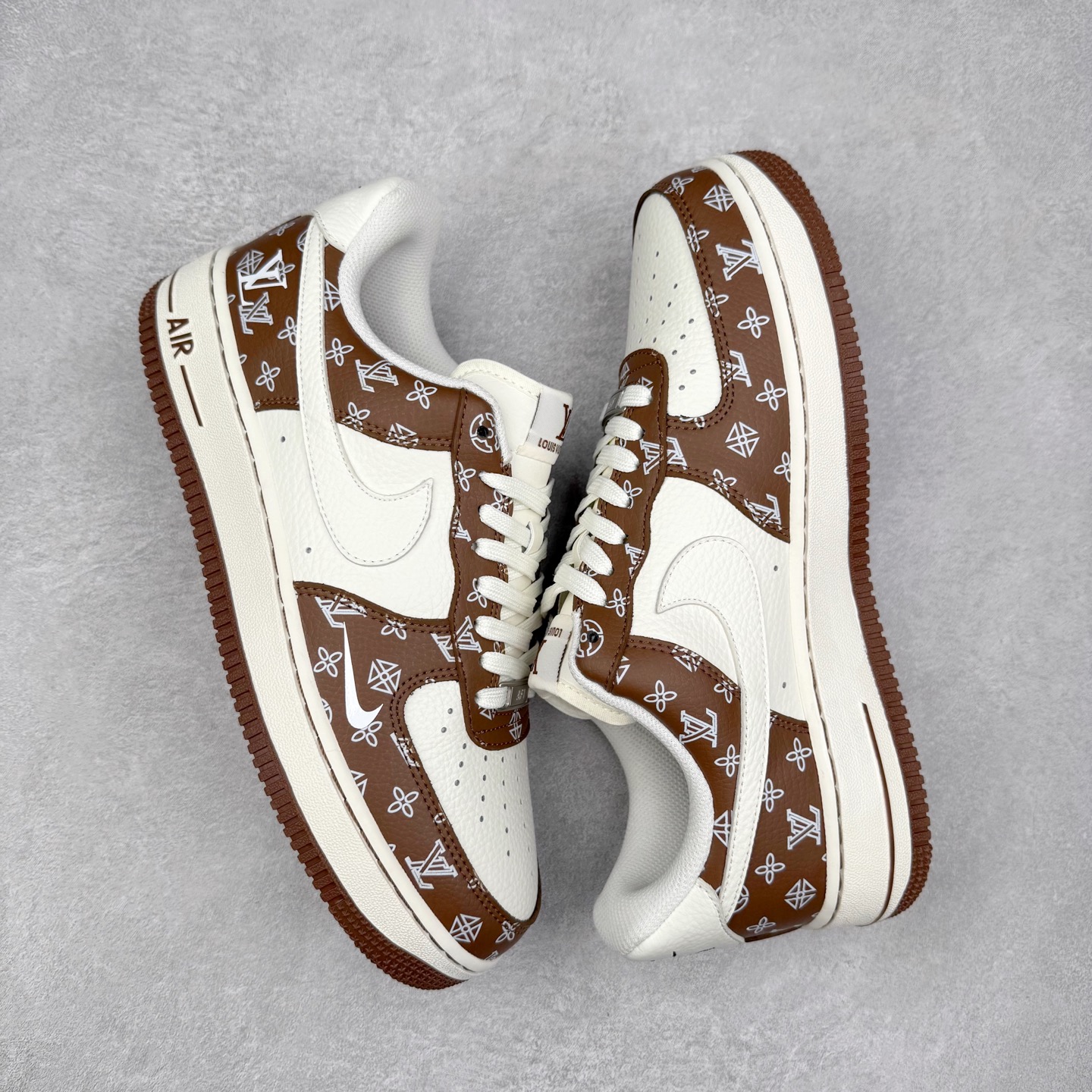 图片[3]-NK Air Force 1´07 Low 空军一号低帮百搭休闲运动板鞋 LW9279-018 柔软、弹性十足的缓震性能和出色的中底设计 横跨复古与现代的外型结合 造就出风靡全球 三十多年的Force 1 直到今天还深受青睐 实拍调校N版已经零色差零失真 百分百还原实物色彩所见即所得 不存在货不对板色差等低级问题 选购参考实物拍摄 不混卖不参货 只用心做好货严格选品 承诺混一赔十 尺码：36 36.5 37.5 38 38.5 39 40 40.5 41 42 42.5 43 44 44.5 45-选品中心