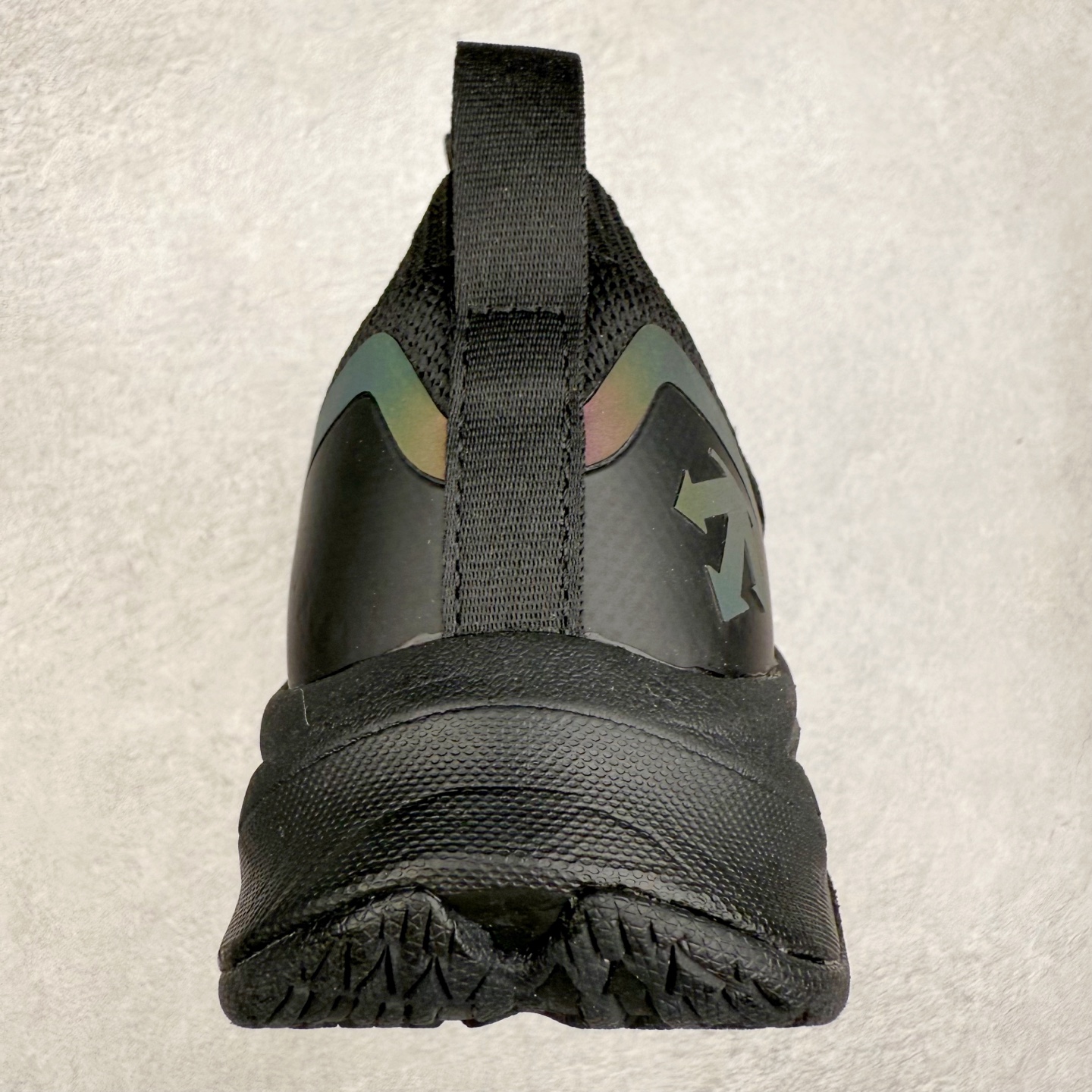 图片[8]-＃HP DESCENTE RUNNING 迪桑特系列舒适休闲运动减震透气低帮跑步鞋 DESCENTE（迪桑特）创立于1935年，品牌名取自法语词汇，意为“滑降”。品牌箭头标识代表滑雪的三种技术“高速直线滑行”、“穿越”和“侧滑”，也寓意品牌在打造高端专业运动产品中不断追求完美的创新精神，致力于成为中国高端专业滑雪、综训、女子、铁人三项、高尔夫的第一品牌。尺码：39 40 40.5 41 42 42.5 43 44 44.5 45-选品中心