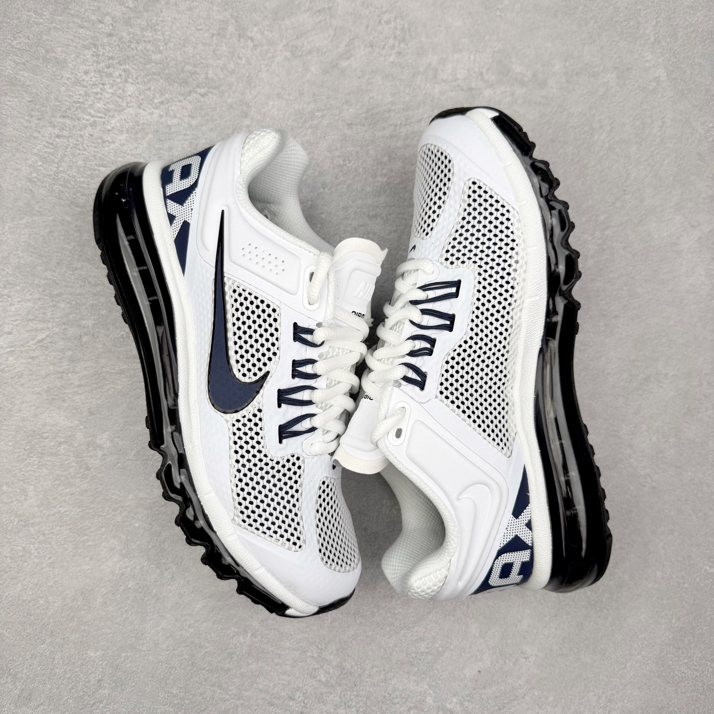 图片[3]-NK Air Max 2013 经典舒适时尚耐磨透气低帮气垫跑步鞋 HF3660-101 携时尚设计闪亮回归 出众有型 采用网眼布细节和运动风无缝覆面 助你保持清爽感受 塑就焕新造型 经典 Flywire 设计搭配经典全掌型 Max Air 缓震配置 缔造出众舒适感和支撑效果实拍调校N版已经零色差零失真 百分百还原实物色彩所见即所得 不存在货不对板色差等低级问题 选购参考实物拍摄 不混卖不参货 只用心做好货严格选品 承诺混一赔十 尺码：36 36.5 37.5 38 38.5 39 40 40.5 41 42 42.5 43 44 44.5 45 46-选品中心