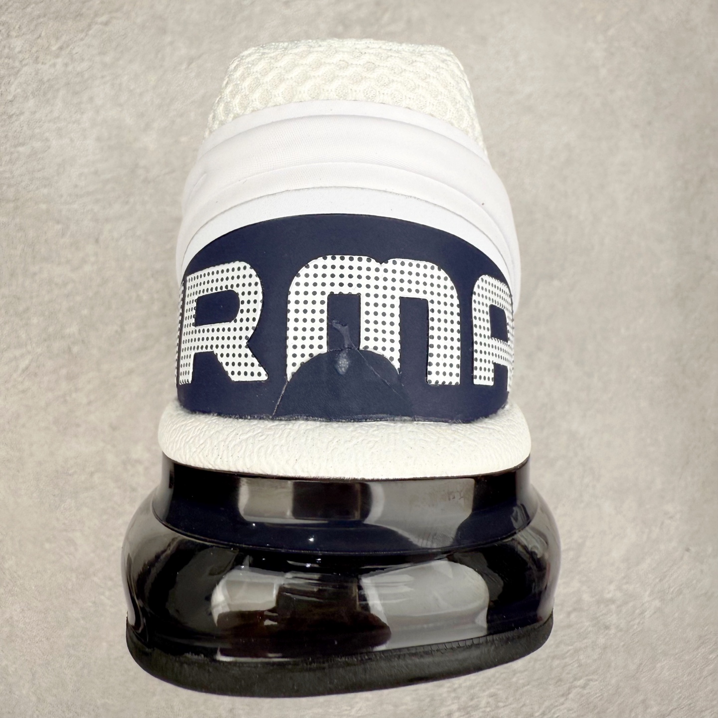 图片[8]-NK Air Max 2013 经典舒适时尚耐磨透气低帮气垫跑步鞋 HF3660-101 携时尚设计闪亮回归 出众有型 采用网眼布细节和运动风无缝覆面 助你保持清爽感受 塑就焕新造型 经典 Flywire 设计搭配经典全掌型 Max Air 缓震配置 缔造出众舒适感和支撑效果实拍调校N版已经零色差零失真 百分百还原实物色彩所见即所得 不存在货不对板色差等低级问题 选购参考实物拍摄 不混卖不参货 只用心做好货严格选品 承诺混一赔十 尺码：36 36.5 37.5 38 38.5 39 40 40.5 41 42 42.5 43 44 44.5 45 46-选品中心