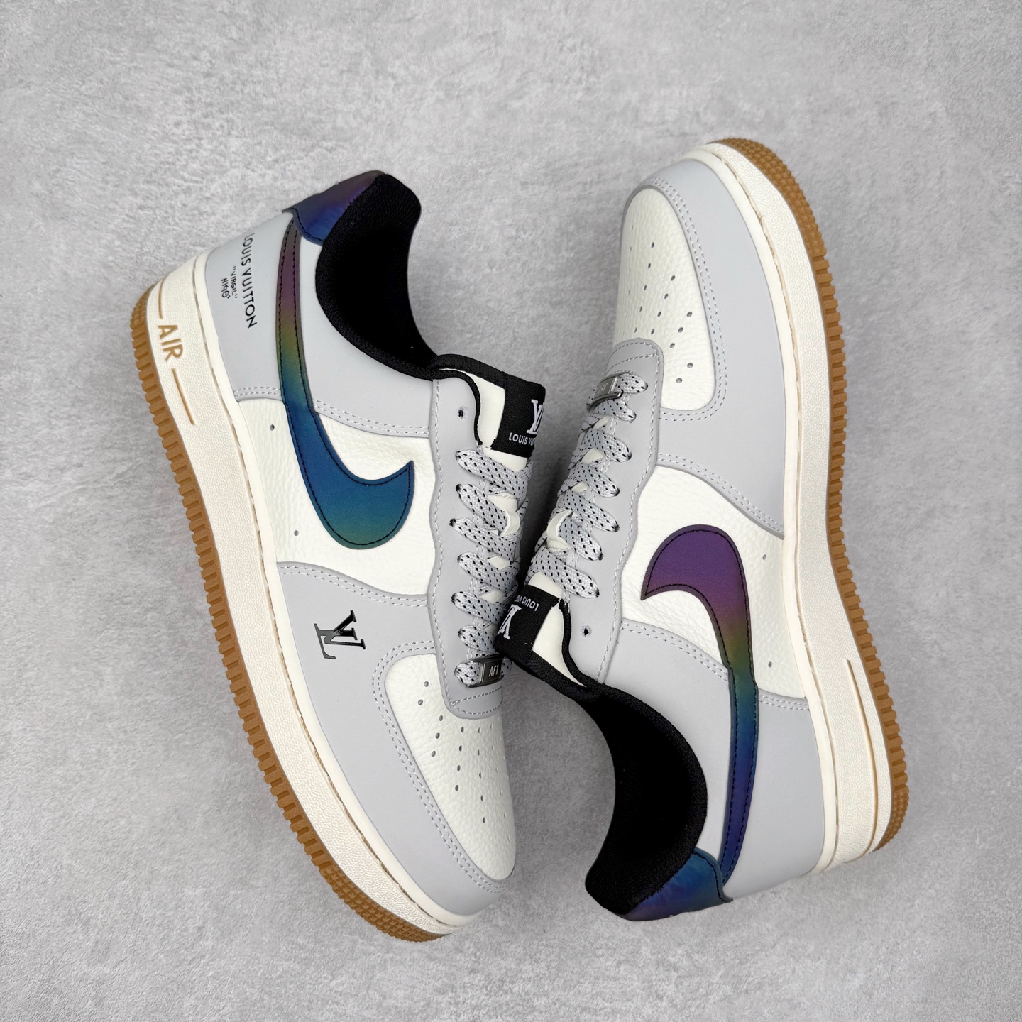 图片[3]-NK Air Force 1´07 Low 空军一号低帮百搭休闲运动板鞋 LW9279-020 柔软、弹性十足的缓震性能和出色的中底设计 横跨复古与现代的外型结合 造就出风靡全球 三十多年的Force 1 直到今天还深受青睐 实拍调校N版已经零色差零失真 百分百还原实物色彩所见即所得 不存在货不对板色差等低级问题 选购参考实物拍摄 不混卖不参货 只用心做好货严格选品 承诺混一赔十 尺码：36 36.5 37.5 38 38.5 39 40 40.5 41 42 42.5 43 44 44.5 45-选品中心