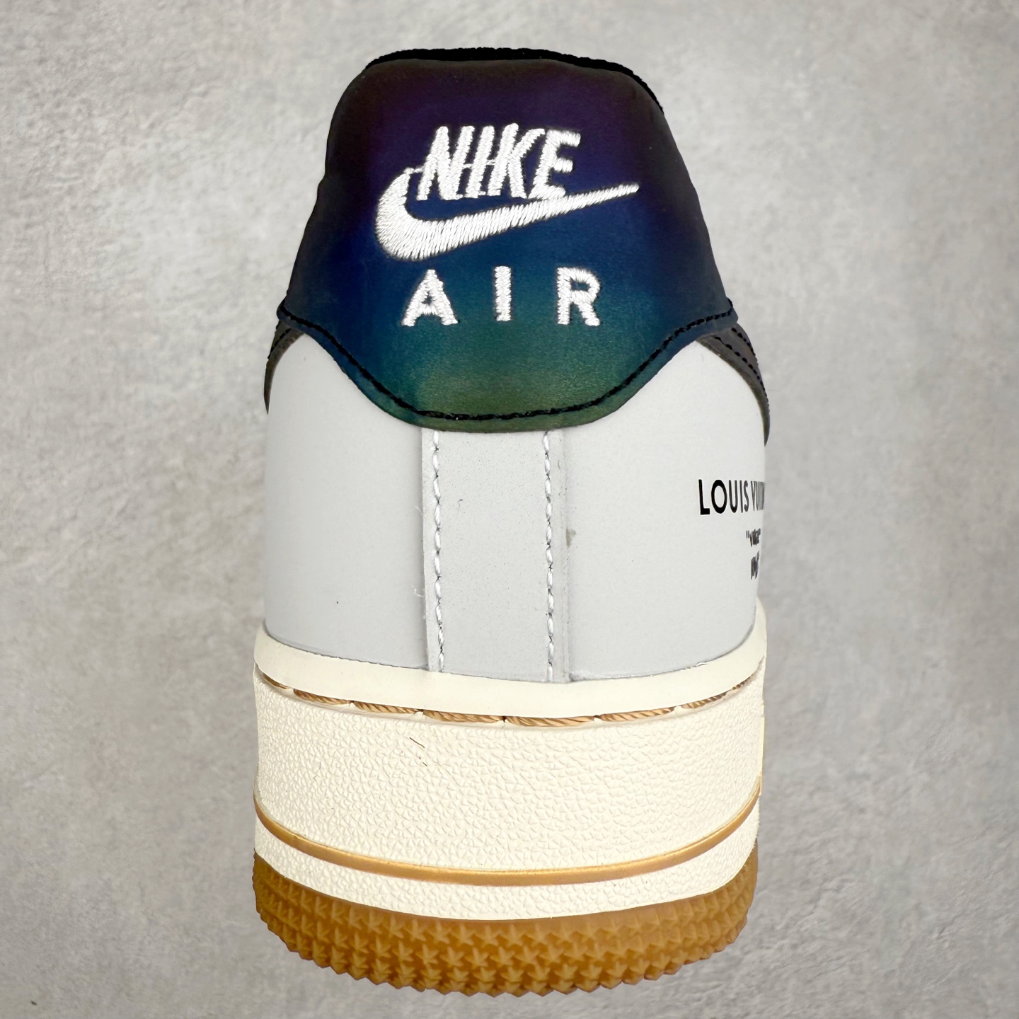 图片[8]-NK Air Force 1´07 Low 空军一号低帮百搭休闲运动板鞋 LW9279-020 柔软、弹性十足的缓震性能和出色的中底设计 横跨复古与现代的外型结合 造就出风靡全球 三十多年的Force 1 直到今天还深受青睐 实拍调校N版已经零色差零失真 百分百还原实物色彩所见即所得 不存在货不对板色差等低级问题 选购参考实物拍摄 不混卖不参货 只用心做好货严格选品 承诺混一赔十 尺码：36 36.5 37.5 38 38.5 39 40 40.5 41 42 42.5 43 44 44.5 45-选品中心