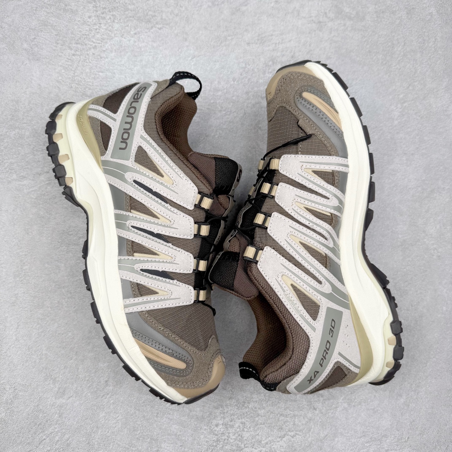 图片[3]-＃C版 SALOMON XA Pro 3D ADV 萨洛蒙潮流越野机能户外功能鞋 纯原外贸平台特供订单 耗时半年巨作 全套原纸板楦头开发 原厂特供网布配套加持 确保原汁原味 完美呈现版型 原档数据独家私模五层组合大底 原装Ortholite轻量化鞋垫 中底布带钢印编号 原厂TPU锁扣 进口港宝加持 后跟自然饱满 还原公司包裹性 鞋面采用SENSIFT贴合技术 全方位贴合包裹脚型 鞋跟部鞋底牵引设计 提供强大的抓地性能 更适应野外崎岖不平的道路 其3D ADVANCED CHASSIS底盘 材料轻量大化 钉齿设计更具稳定性 防护性 鞋底易磨损区运用CONTAGRIP高耐磨材料 应对城市硬质路面长距离跑考验 尺码：36 36.5 37.5 38 38.5 39 40 40.5 41 42 42.5 43 44 44.5 45-选品中心