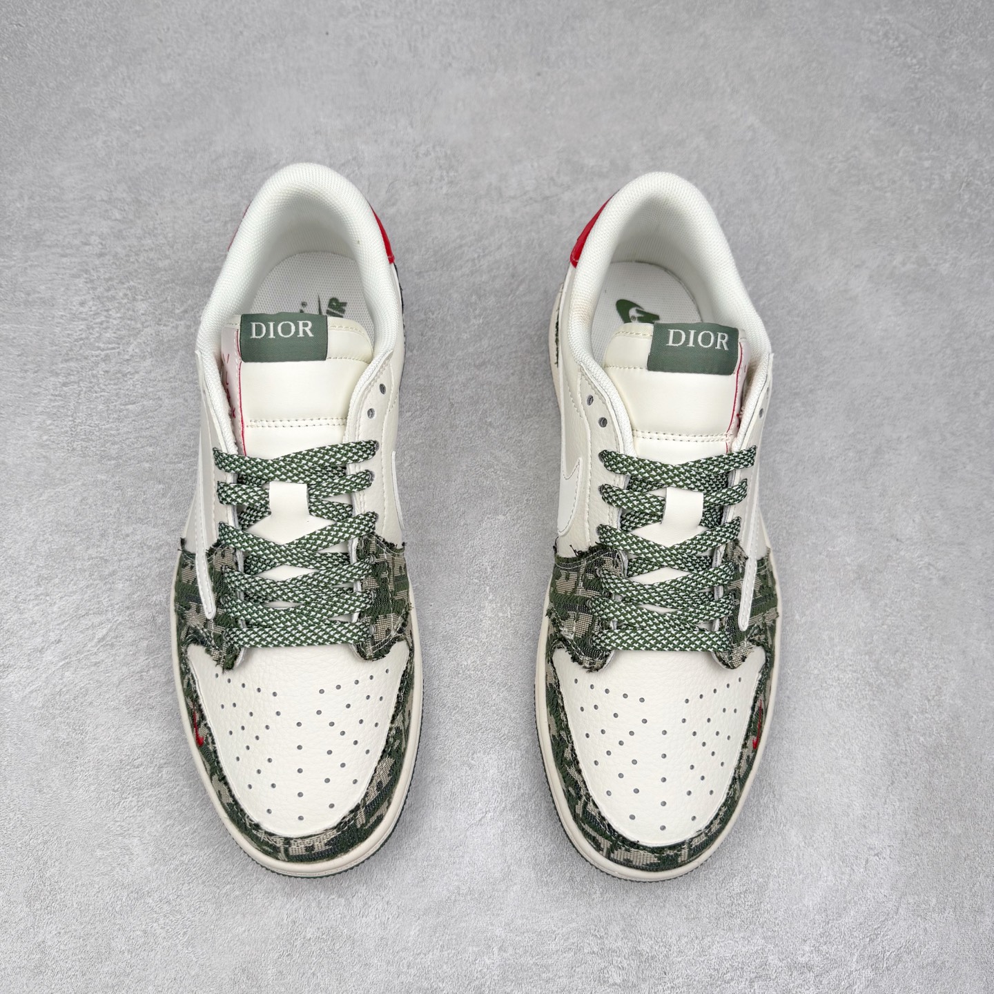 图片[2]-TS x Air Jordan AJ1 Low 倒钩低帮联名定制配色 XY2688-114 原厂内置气垫魔块 A模大底 头层小牛皮 鞋舌AJ原厂专用牛津布+AJ专用反口珍珠布+原厂无杂质高弹内里海棉+特殊封边弹力鞋带 实拍调校N版已经零色差零失真 百分百还原实物色彩所见即所得 不存在货不对板色差等低级问题 选购参考实物拍摄 不混卖不参货 只用心做好货严格选品 承诺混一赔十 尺码：36 36.5 37.5 38 38.5 39 40 40.5 41 42 42.5 43 44 44.5 45-选品中心