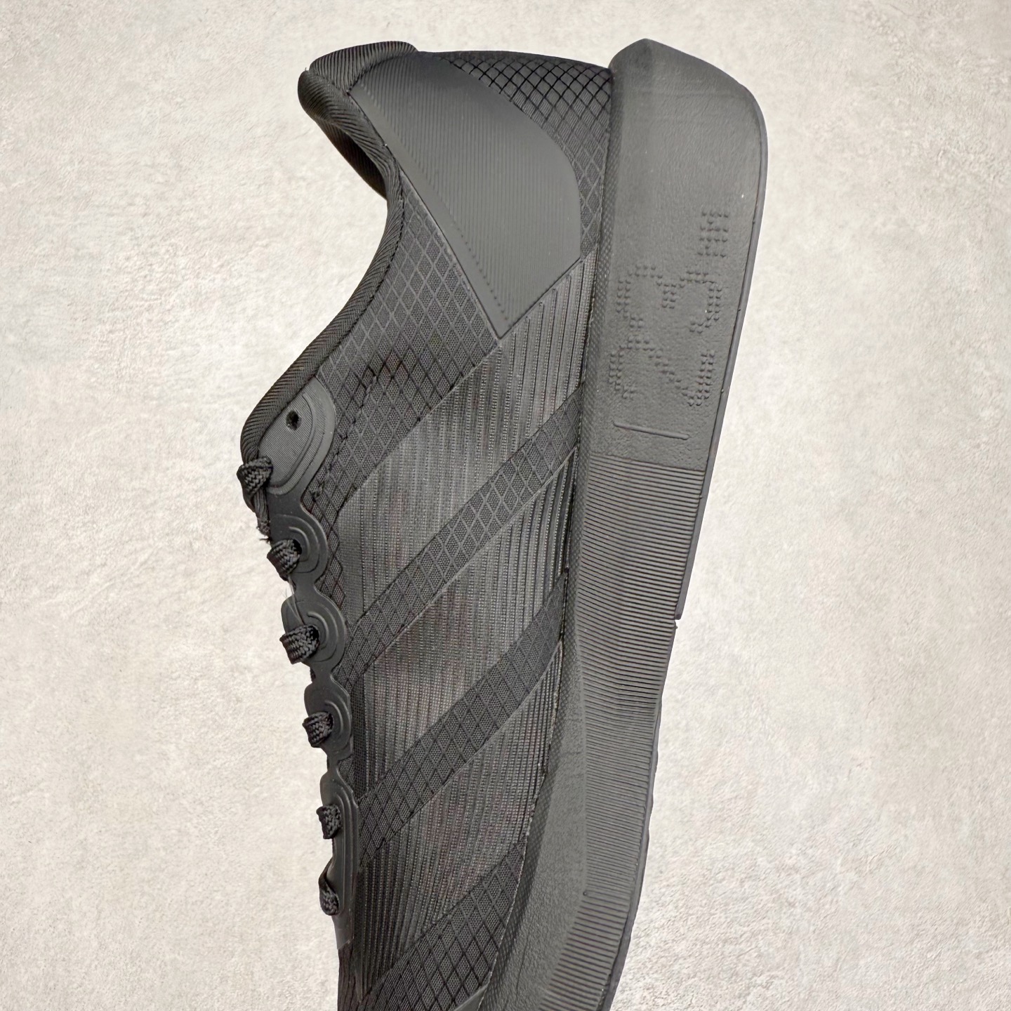 图片[7]-AD Adizero BK 夏季透气网眼竞速跑鞋 JP6521 融合Lightstrike和Lightstrike Pro技术 采用乙烯/乙酸乙烯酯(EVA)材质 打造舒适中底 含ENERGYROD能量碳柱 旨在为步伐添活力 尺码：36 36.5 37 38 38.5 39 40 40.5 41 42 42.5 43 44 44.5 45-选品中心