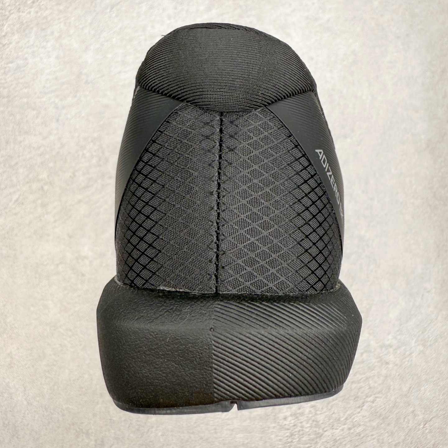 图片[8]-AD Adizero BK 夏季透气网眼竞速跑鞋 JP6521 融合Lightstrike和Lightstrike Pro技术 采用乙烯/乙酸乙烯酯(EVA)材质 打造舒适中底 含ENERGYROD能量碳柱 旨在为步伐添活力 尺码：36 36.5 37 38 38.5 39 40 40.5 41 42 42.5 43 44 44.5 45-选品中心