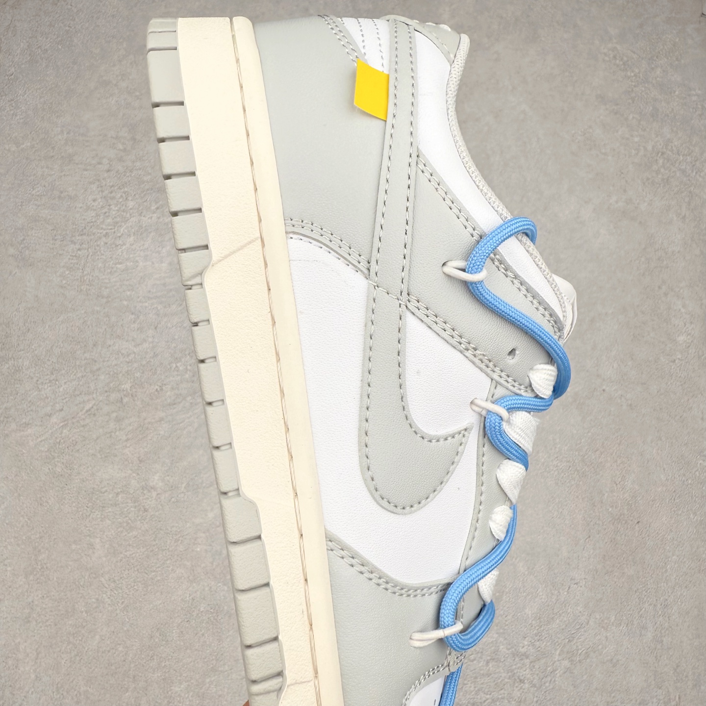 图片[6]-NK Dunk Low DD1391-103 定制系列天花板 无原鞋不开发 全系列得物原鞋一比一校对开发 配色持续更新中 终端对接 优势输出 全套原厂楦头原纸板数据档案倾力打造 原汁原味莞产 极致还原 圈内最强针车工艺 高端零售指定版 广东原厂配套原盒原标 鞋盒分三个尺码段 原厂冲刀 超高清洁度 全鞋零毛边皮料切割 采用原厂百宏鞋带以及原厂百宏织唛舌标 内标可供原厂几率过验 进口原装条纹中底布 四线拉帮白色点胶 原厂拉帮手法遵循公司 原厂电绣 极致还原 尺码：36 36.5 37.5 38 38.5 39 40 40.5 41 42 42.5 43 44 44.5 45 46-选品中心