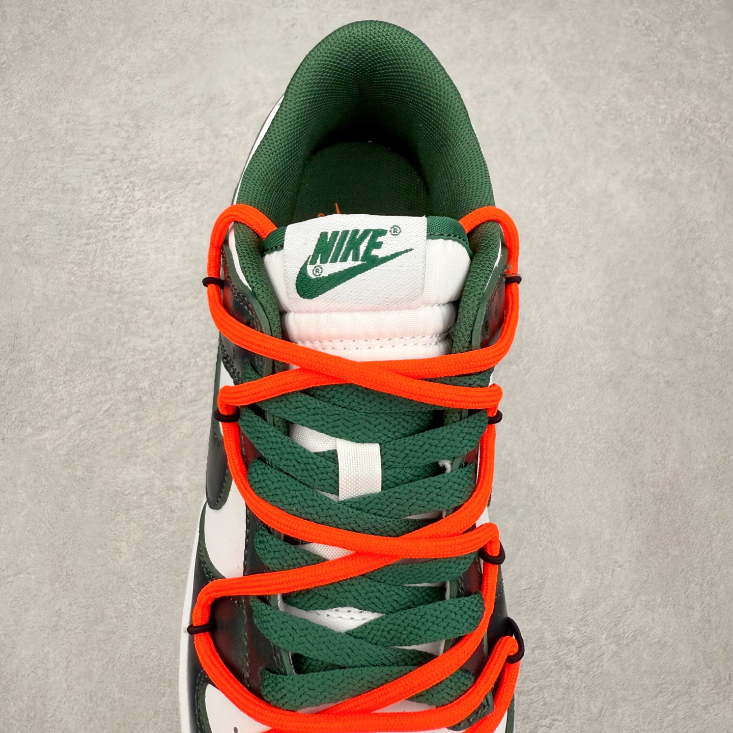 图片[5]-NK Dunk Low DD1391-101 定制系列天花板 无原鞋不开发 全系列得物原鞋一比一校对开发 配色持续更新中 终端对接 优势输出 全套原厂楦头原纸板数据档案倾力打造 原汁原味莞产 极致还原 圈内最强针车工艺 高端零售指定版 广东原厂配套原盒原标 鞋盒分三个尺码段 原厂冲刀 超高清洁度 全鞋零毛边皮料切割 采用原厂百宏鞋带以及原厂百宏织唛舌标 内标可供原厂几率过验 进口原装条纹中底布 四线拉帮白色点胶 原厂拉帮手法遵循公司 原厂电绣 极致还原 尺码：36 36.5 37.5 38 38.5 39 40 40.5 41 42 42.5 43 44 44.5 45 46-选品中心