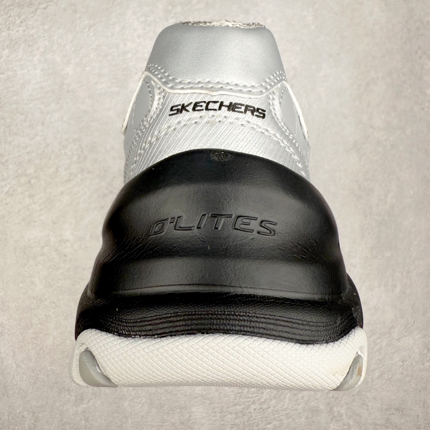 图片[8]-Skechers斯凯奇 D\’Lites 糯米熊 舒适柔软时尚百搭低帮老爹鞋 实拍调校N版已经零色差零失真 百分百还原实物色彩所见即所得 不存在货不对板色差等低级问题 选购参考实物拍摄 不混卖不参货 只用心做好货严格选品 承诺混一赔十 尺码：35.5 36 36.5 37.5 38 38.5 39 40 40.5 41 42 42.5 43 44-选品中心