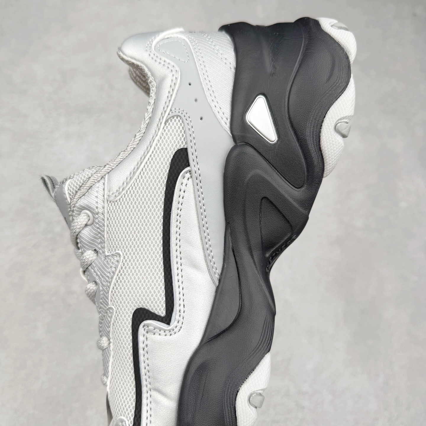 图片[7]-Skechers斯凯奇 D\’Lites 糯米熊 舒适柔软时尚百搭低帮老爹鞋 实拍调校N版已经零色差零失真 百分百还原实物色彩所见即所得 不存在货不对板色差等低级问题 选购参考实物拍摄 不混卖不参货 只用心做好货严格选品 承诺混一赔十 尺码：35.5 36 36.5 37.5 38 38.5 39 40 40.5 41 42 42.5 43 44-选品中心