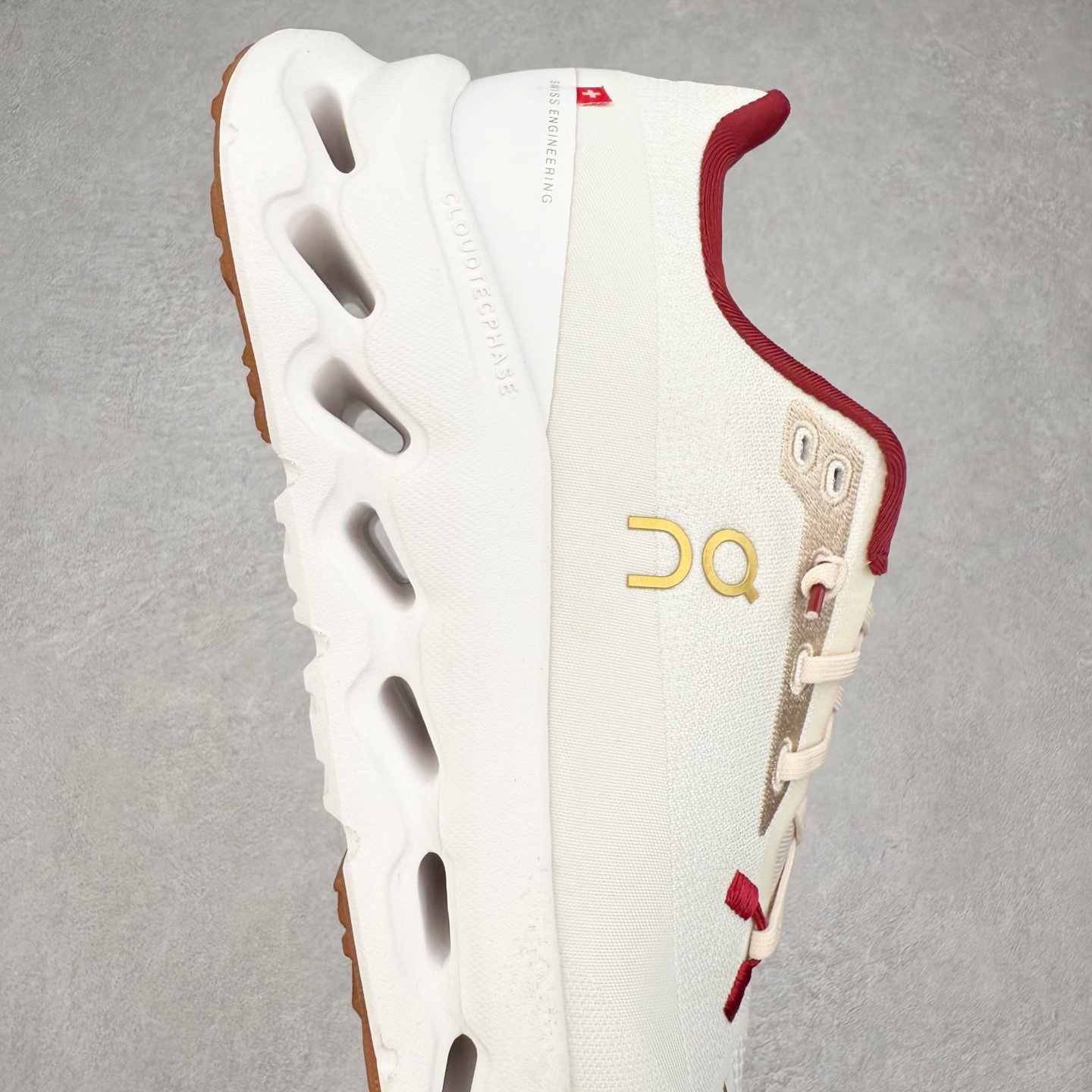 图片[6]-On Cloudtilt 昂跑减震生活休闲鞋 此运动品牌 开创于2010年 缓震着陆、强效回弹、轻柔质感的设计构思始终是ON研制关键 与此同时基于“为全球提供革新性的跑步感受”信念 陆续推出了多款跑鞋及其以专业运动人体跑步工程学为设计关键的功能性跑步服饰设备 让跑者不费力气地畅快畅跑 尺码：36 36.5 37.5 38 38.5 39 40 40.5 41 42 42.5 43 44 44.5 45-选品中心