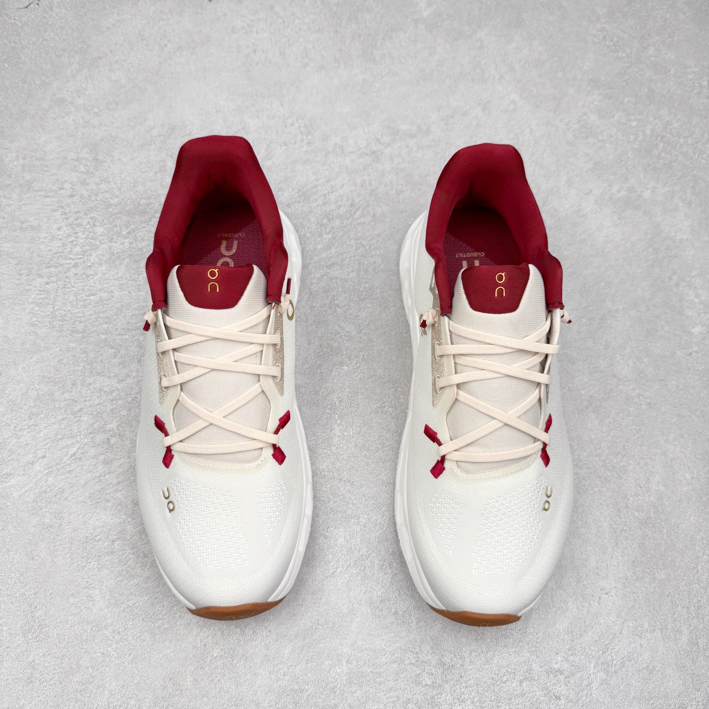 图片[2]-On Cloudtilt 昂跑减震生活休闲鞋 此运动品牌 开创于2010年 缓震着陆、强效回弹、轻柔质感的设计构思始终是ON研制关键 与此同时基于“为全球提供革新性的跑步感受”信念 陆续推出了多款跑鞋及其以专业运动人体跑步工程学为设计关键的功能性跑步服饰设备 让跑者不费力气地畅快畅跑 尺码：36 36.5 37.5 38 38.5 39 40 40.5 41 42 42.5 43 44 44.5 45-选品中心