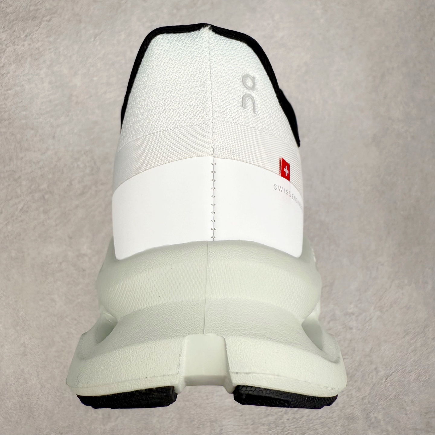 图片[8]-On Cloudtilt 昂跑减震生活休闲鞋 此运动品牌 开创于2010年 缓震着陆、强效回弹、轻柔质感的设计构思始终是ON研制关键 与此同时基于“为全球提供革新性的跑步感受”信念 陆续推出了多款跑鞋及其以专业运动人体跑步工程学为设计关键的功能性跑步服饰设备 让跑者不费力气地畅快畅跑 尺码：36 36.5 37.5 38 38.5 39 40 40.5 41 42 42.5 43 44 44.5 45-选品中心