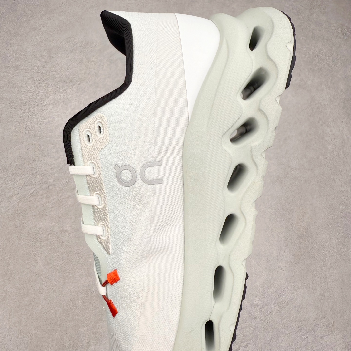 图片[7]-On Cloudtilt 昂跑减震生活休闲鞋 此运动品牌 开创于2010年 缓震着陆、强效回弹、轻柔质感的设计构思始终是ON研制关键 与此同时基于“为全球提供革新性的跑步感受”信念 陆续推出了多款跑鞋及其以专业运动人体跑步工程学为设计关键的功能性跑步服饰设备 让跑者不费力气地畅快畅跑 尺码：36 36.5 37.5 38 38.5 39 40 40.5 41 42 42.5 43 44 44.5 45-选品中心