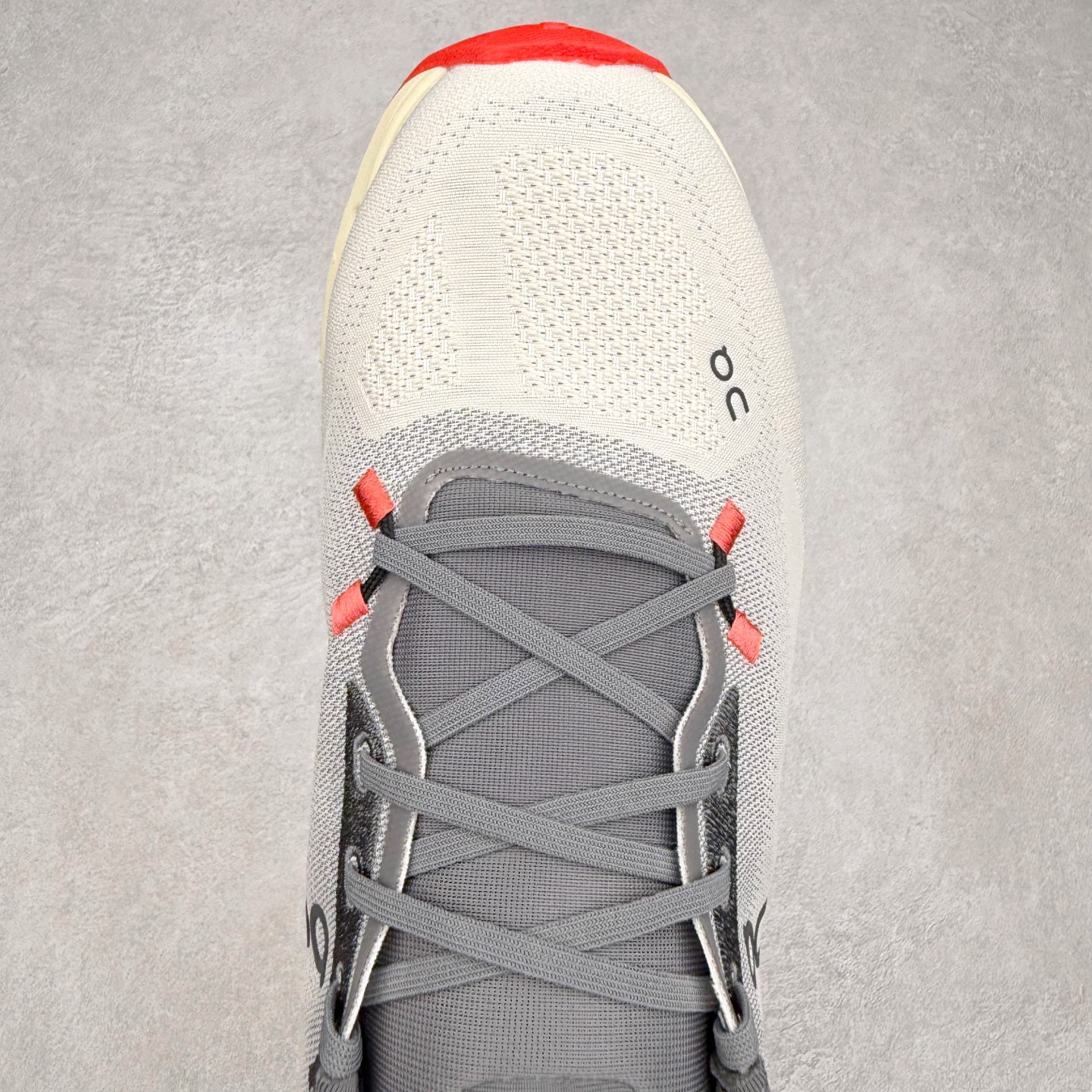 图片[4]-On Cloudtilt 昂跑减震生活休闲鞋 此运动品牌 开创于2010年 缓震着陆、强效回弹、轻柔质感的设计构思始终是ON研制关键 与此同时基于“为全球提供革新性的跑步感受”信念 陆续推出了多款跑鞋及其以专业运动人体跑步工程学为设计关键的功能性跑步服饰设备 让跑者不费力气地畅快畅跑 尺码：36 36.5 37.5 38 38.5 39 40 40.5 41 42 42.5 43 44 44.5 45-选品中心