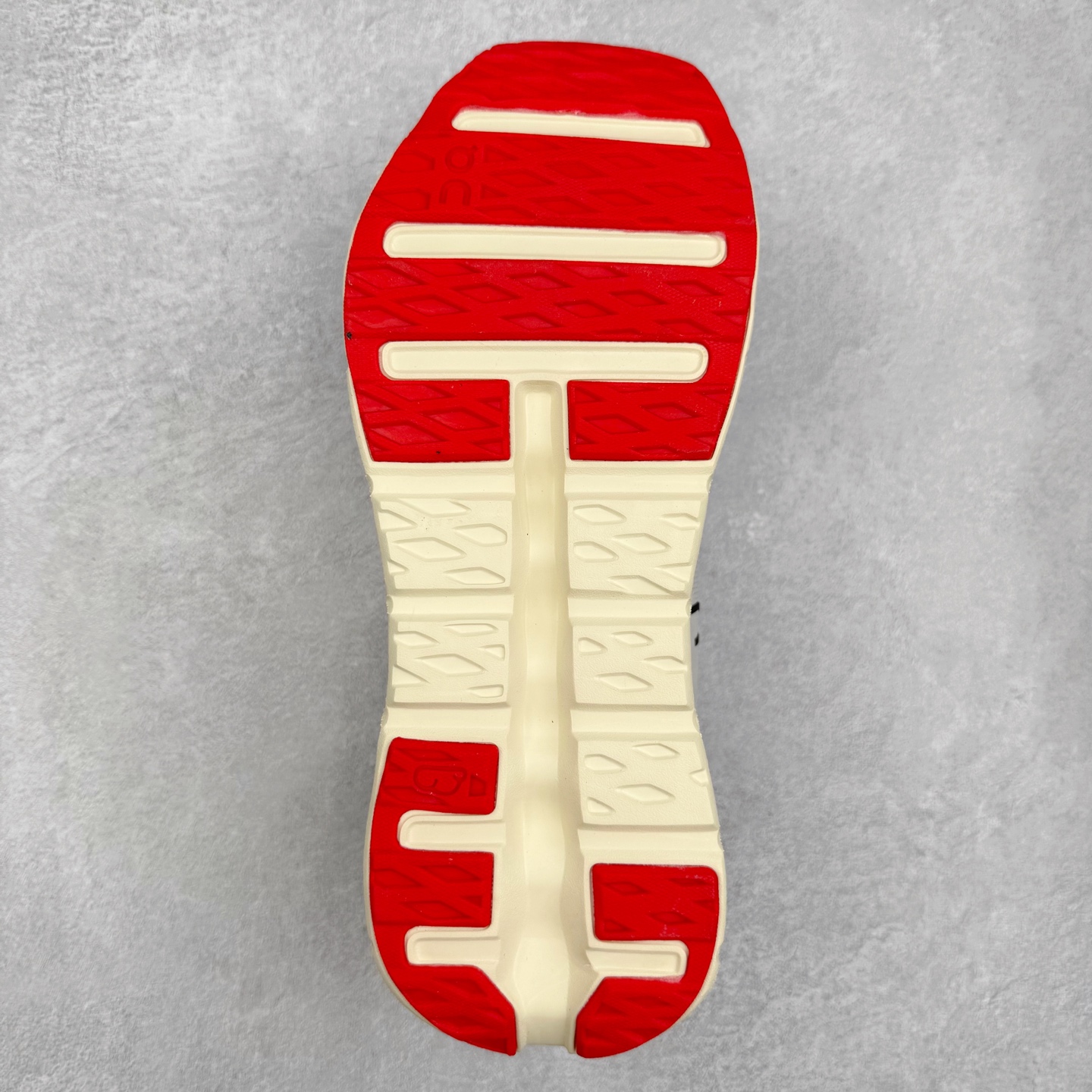 图片[9]-On Cloudtilt 昂跑减震生活休闲鞋 此运动品牌 开创于2010年 缓震着陆、强效回弹、轻柔质感的设计构思始终是ON研制关键 与此同时基于“为全球提供革新性的跑步感受”信念 陆续推出了多款跑鞋及其以专业运动人体跑步工程学为设计关键的功能性跑步服饰设备 让跑者不费力气地畅快畅跑 尺码：36 36.5 37.5 38 38.5 39 40 40.5 41 42 42.5 43 44 44.5 45-选品中心