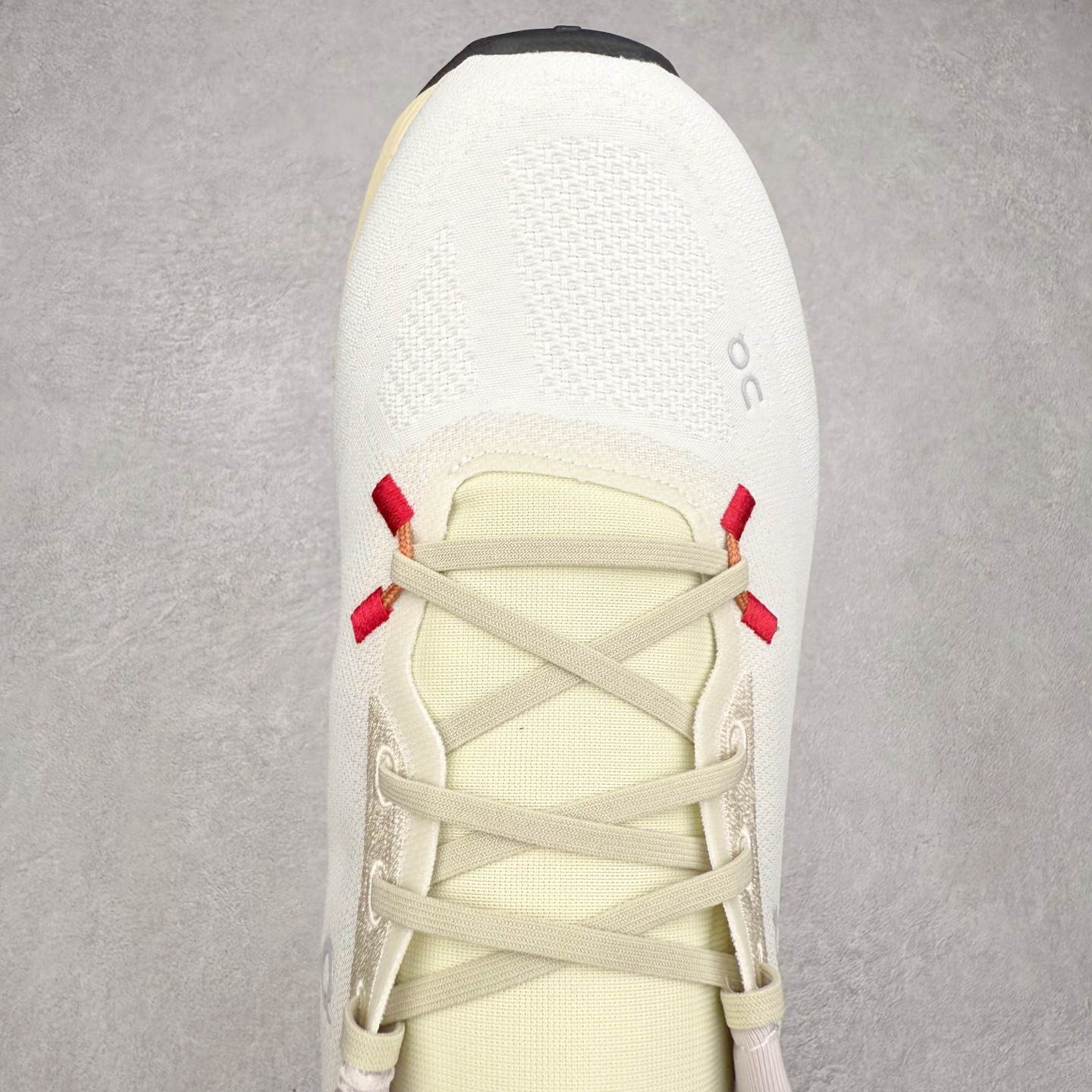 图片[4]-On Cloudtilt 昂跑减震生活休闲鞋 此运动品牌 开创于2010年 缓震着陆、强效回弹、轻柔质感的设计构思始终是ON研制关键 与此同时基于“为全球提供革新性的跑步感受”信念 陆续推出了多款跑鞋及其以专业运动人体跑步工程学为设计关键的功能性跑步服饰设备 让跑者不费力气地畅快畅跑 尺码：36 36.5 37.5 38 38.5 39 40 40.5 41 42 42.5 43 44 44.5 45-选品中心