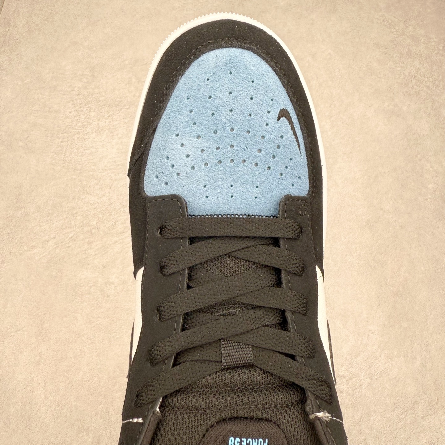 图片[4]-NK SB Force 58 空军58系列低帮休闲运动滑板板鞋 CZ2959-400 鞋面由帆布和麂皮拼接 层次感丰富 搭配硫化外底 耐磨耐穿 鞋舌及中底后跟处饰有SB Logo 表明鞋款身份 采用包边设计 经久耐穿 硫化结构则有效提升灵活性 穿上这款全新推出的创意力作 助你耀动街头 尺码：36 36.5 37.5 38 38.5 39 40 40.5 41 42 42.5 43 44 45-选品中心