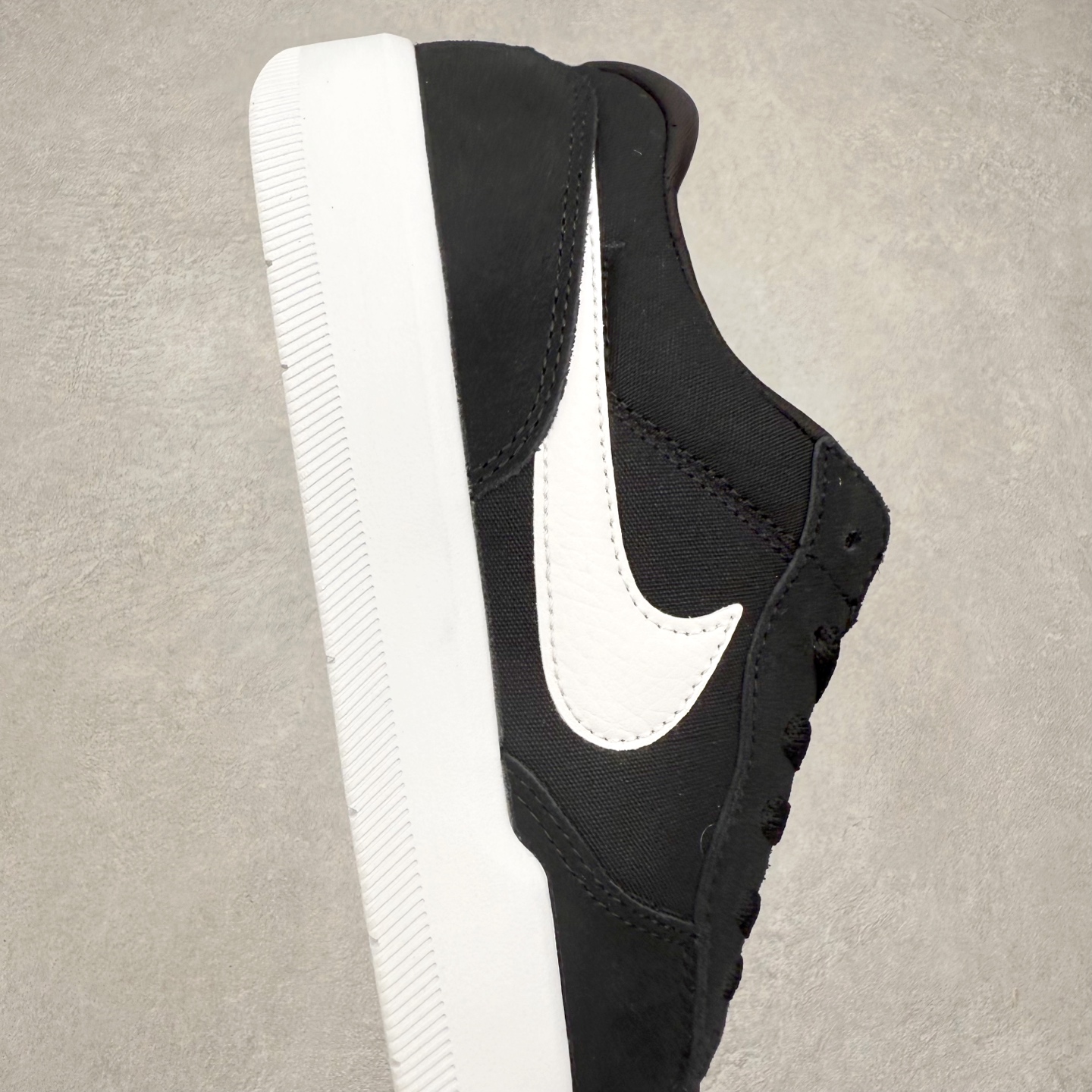 图片[6]-NK SB Force 58 空军58系列低帮休闲运动滑板板鞋 CZ2959-001 鞋面由帆布和麂皮拼接 层次感丰富 搭配硫化外底 耐磨耐穿 鞋舌及中底后跟处饰有SB Logo 表明鞋款身份 采用包边设计 经久耐穿 硫化结构则有效提升灵活性 穿上这款全新推出的创意力作 助你耀动街头 尺码：36 36.5 37.5 38 38.5 39 40 40.5 41 42 42.5 43 44 45-选品中心