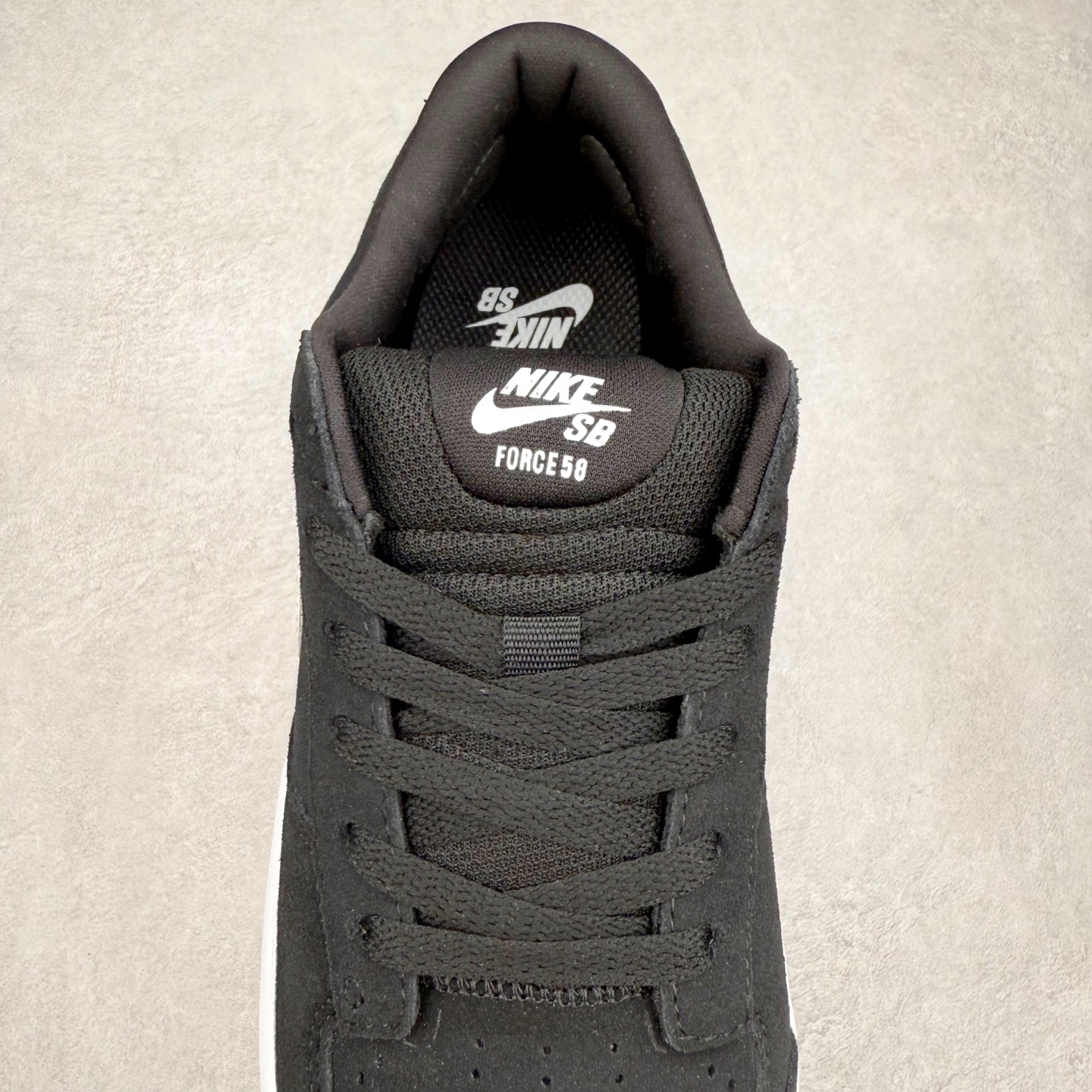 图片[5]-NK SB Force 58 空军58系列低帮休闲运动滑板板鞋 CZ2959-001 鞋面由帆布和麂皮拼接 层次感丰富 搭配硫化外底 耐磨耐穿 鞋舌及中底后跟处饰有SB Logo 表明鞋款身份 采用包边设计 经久耐穿 硫化结构则有效提升灵活性 穿上这款全新推出的创意力作 助你耀动街头 尺码：36 36.5 37.5 38 38.5 39 40 40.5 41 42 42.5 43 44 45-选品中心