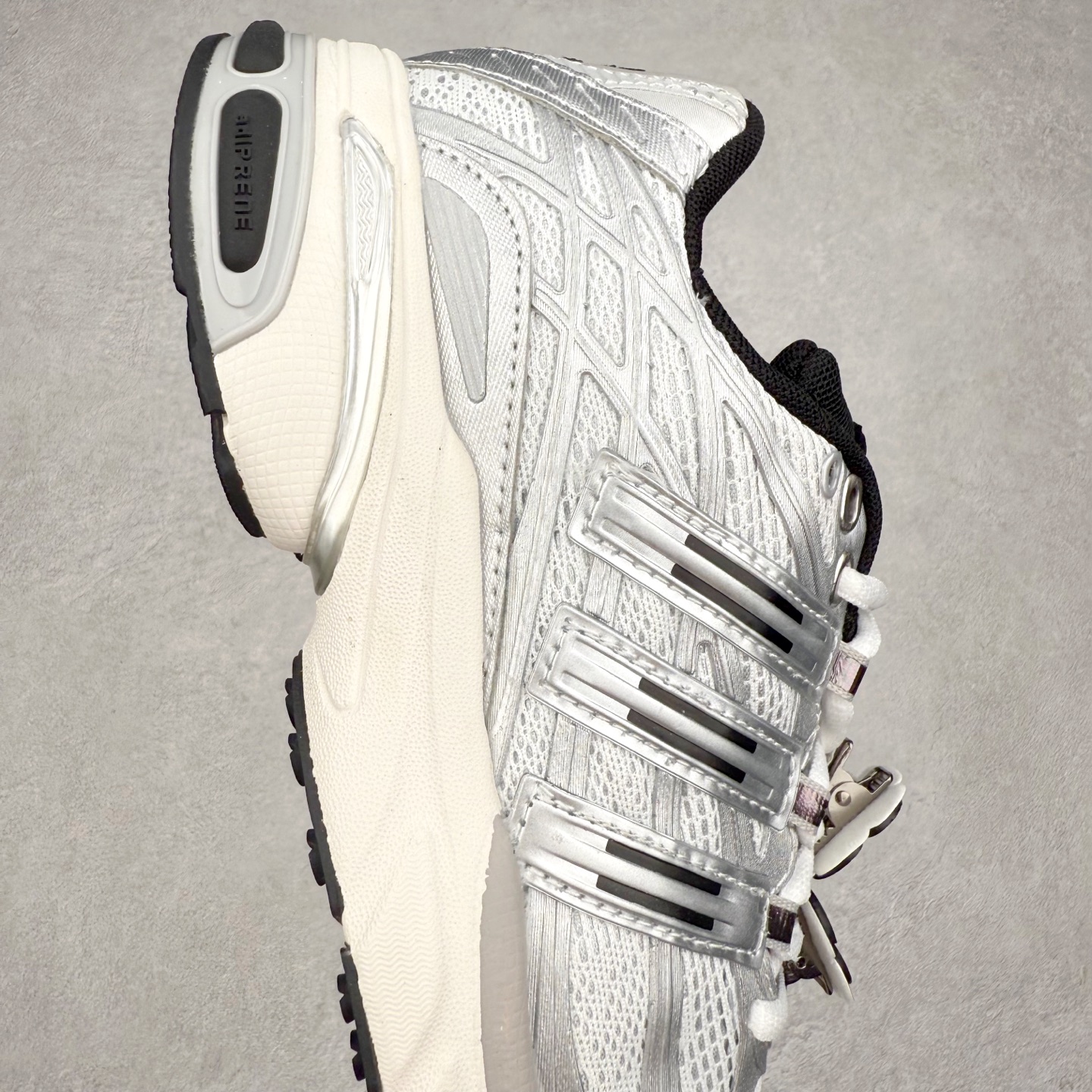 图片[6]-AD Originals Adistar Cushion 3 舒适百搭防滑耐磨低帮生活休闲鞋 实拍调校N版已经零色差零失真 百分百还原实物色彩所见即所得 不存在货不对板色差等低级问题 选购参考实物拍摄 不混卖不参货 只用心做好货严格选品 承诺混一赔十 尺码：36 36.5 37.5 38 38.5 39 40 40.5 41 42 42.5 43 44 44.5 45-选品中心