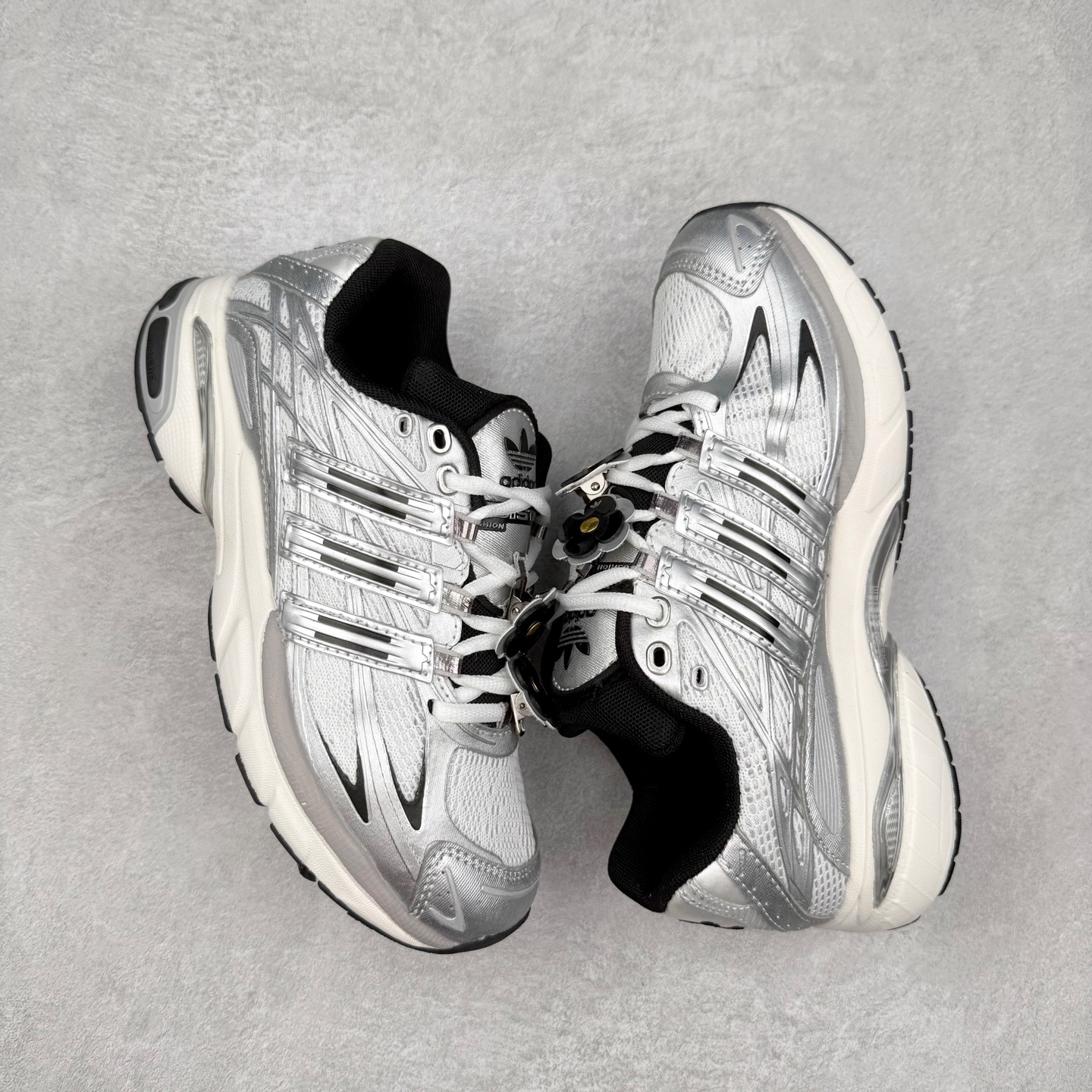 图片[3]-AD Originals Adistar Cushion 3 舒适百搭防滑耐磨低帮生活休闲鞋 实拍调校N版已经零色差零失真 百分百还原实物色彩所见即所得 不存在货不对板色差等低级问题 选购参考实物拍摄 不混卖不参货 只用心做好货严格选品 承诺混一赔十 尺码：36 36.5 37.5 38 38.5 39 40 40.5 41 42 42.5 43 44 44.5 45-选品中心