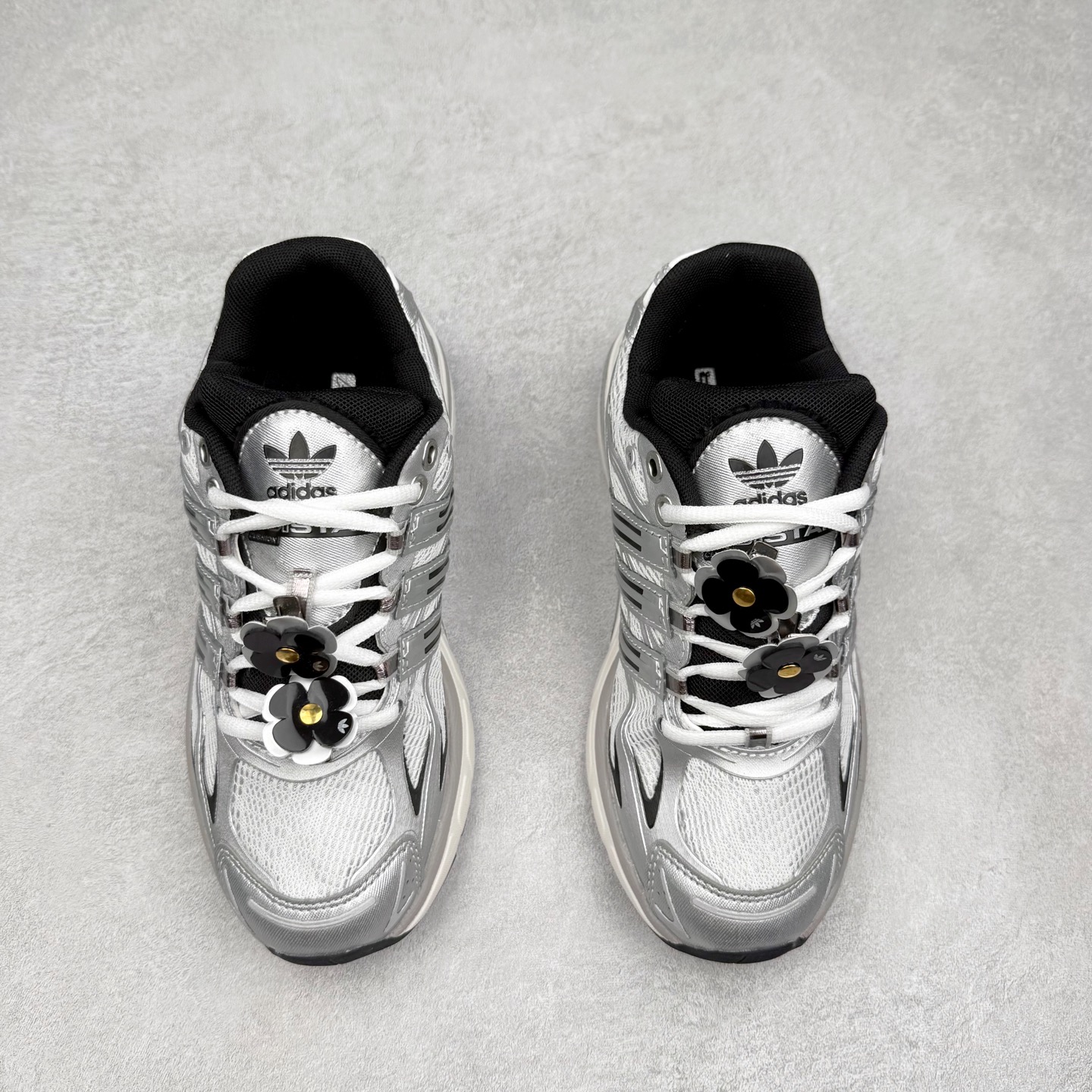 图片[2]-AD Originals Adistar Cushion 3 舒适百搭防滑耐磨低帮生活休闲鞋 实拍调校N版已经零色差零失真 百分百还原实物色彩所见即所得 不存在货不对板色差等低级问题 选购参考实物拍摄 不混卖不参货 只用心做好货严格选品 承诺混一赔十 尺码：36 36.5 37.5 38 38.5 39 40 40.5 41 42 42.5 43 44 44.5 45-选品中心