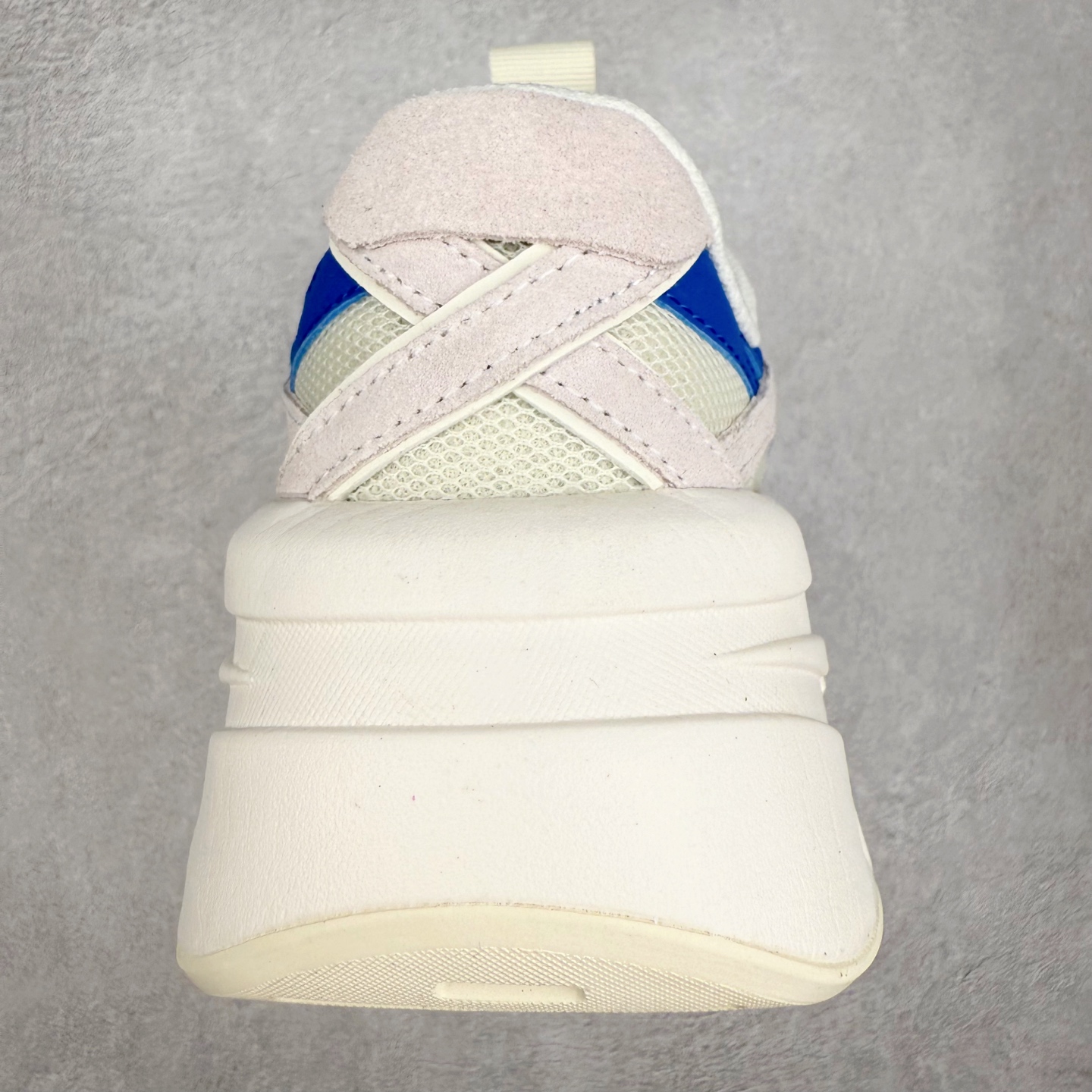 图片[8]-Onitsuka Tiger SP-1 鬼塚虎织物牛剖层革合成革厚底百搭减震耐磨低帮生活休闲鞋 鬼塚虎从运动中汲取灵感，并致力于打造融合舒适感受与创新设计的时尚品牌。品牌的设计风格既体现了对传统的致敬，同时也表达了对精致风格和现代创意的推崇。我们提供独具个性的全系列产品，打造从头到脚的整体穿搭。每件产品皆以精湛工艺匠心打造，细节考究，品质出众。尺码：36 37 37.5 38 39 39.5 40.5 41.5 42 42.5 43.5 44 45-选品中心