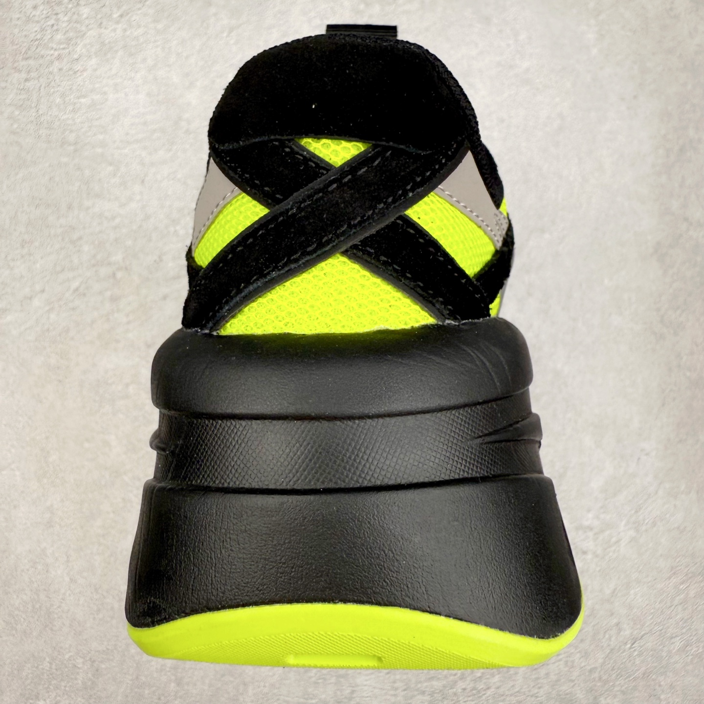 图片[8]-Onitsuka Tiger SP-1 鬼塚虎织物牛剖层革合成革厚底百搭减震耐磨低帮生活休闲鞋 鬼塚虎从运动中汲取灵感，并致力于打造融合舒适感受与创新设计的时尚品牌。品牌的设计风格既体现了对传统的致敬，同时也表达了对精致风格和现代创意的推崇。我们提供独具个性的全系列产品，打造从头到脚的整体穿搭。每件产品皆以精湛工艺匠心打造，细节考究，品质出众。尺码：36 37 37.5 38 39 39.5 40.5 41.5 42 42.5 43.5 44 45-选品中心