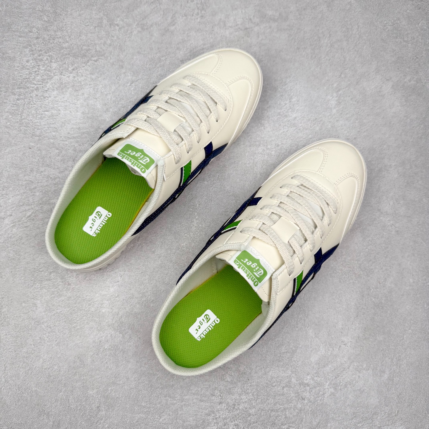 图片[3]-Onitsuka Tiger MEXICO 66 MEXICO 66 Sabot 鬼冢虎经典舒适透气低帮生活休闲鞋 男女同款 产品从款式颜色造型上体现出追求舒适和细节的完美 鞋类更是推崇手工制作的严谨与完美 融舒适性与可穿性的设计风格 注重细节的完美和别致魅力 既保持稳重 又不失轻松的时尚感 尺码：36 37 37.5 38 39 39.5 40 40.5 41.5 42 42.5 43.5 44 45-选品中心