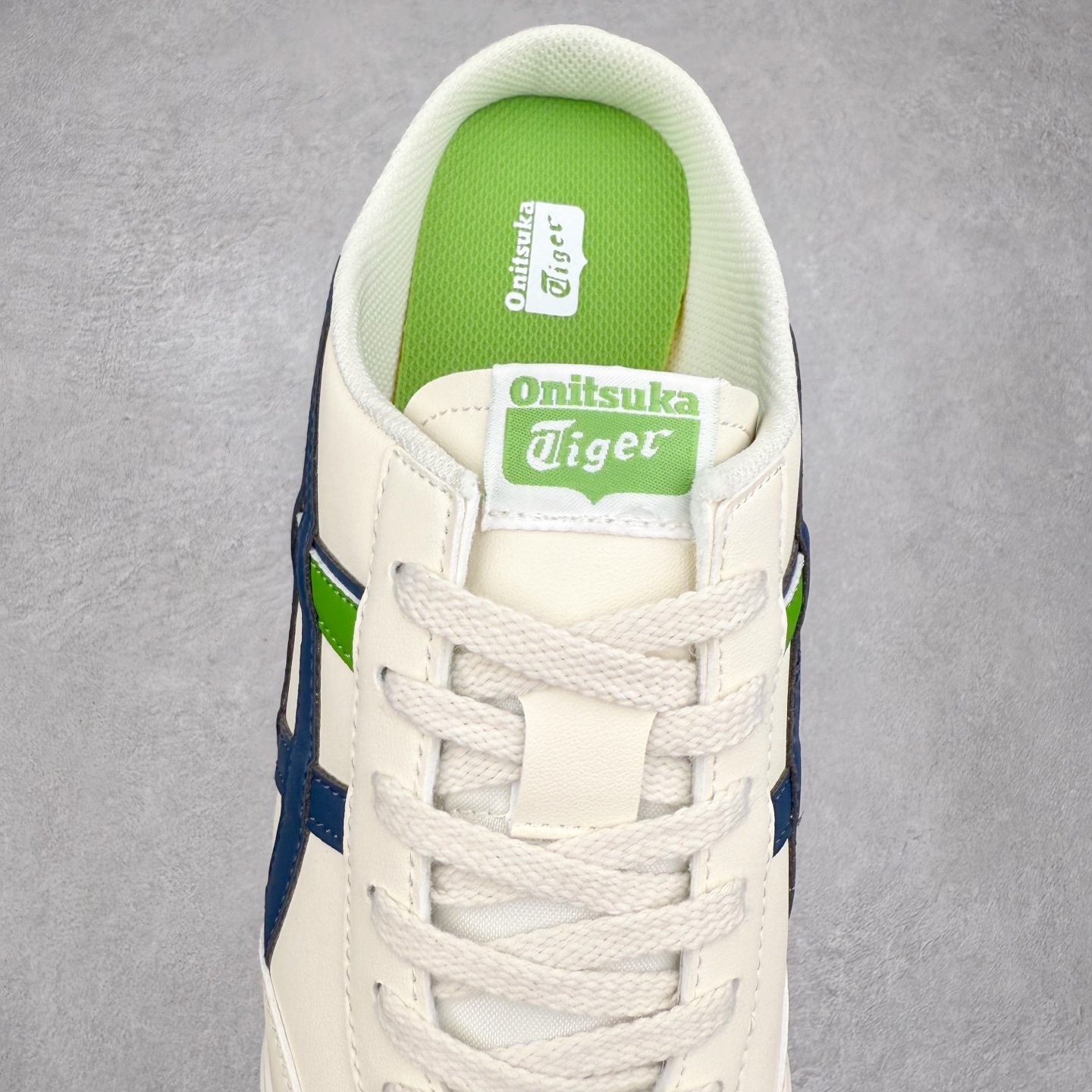 图片[5]-Onitsuka Tiger MEXICO 66 MEXICO 66 Sabot 鬼冢虎经典舒适透气低帮生活休闲鞋 男女同款 产品从款式颜色造型上体现出追求舒适和细节的完美 鞋类更是推崇手工制作的严谨与完美 融舒适性与可穿性的设计风格 注重细节的完美和别致魅力 既保持稳重 又不失轻松的时尚感 尺码：36 37 37.5 38 39 39.5 40 40.5 41.5 42 42.5 43.5 44 45-选品中心