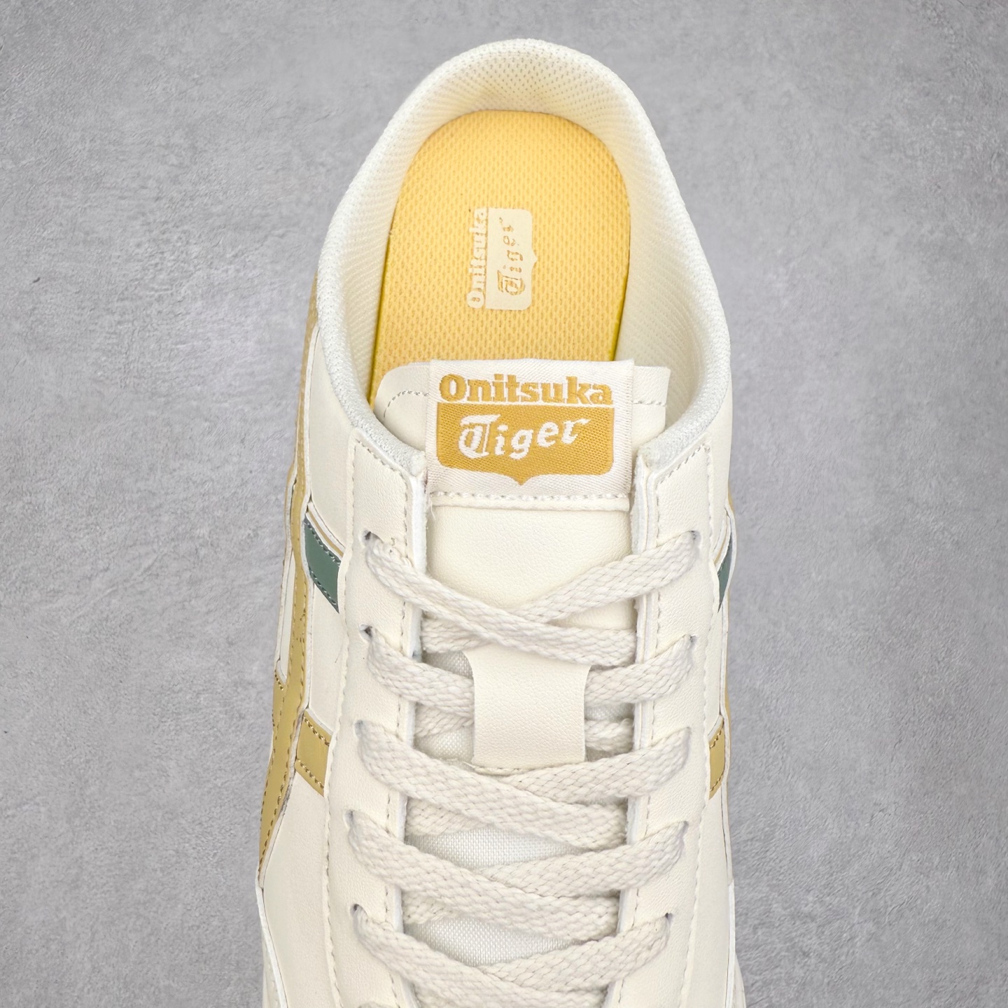 图片[5]-Onitsuka Tiger MEXICO 66 MEXICO 66 Sabot 鬼冢虎经典舒适透气低帮生活休闲鞋 男女同款 产品从款式颜色造型上体现出追求舒适和细节的完美 鞋类更是推崇手工制作的严谨与完美 融舒适性与可穿性的设计风格 注重细节的完美和别致魅力 既保持稳重 又不失轻松的时尚感 尺码：36 37 37.5 38 39 39.5 40 40.5 41.5 42 42.5 43.5 44 45-选品中心