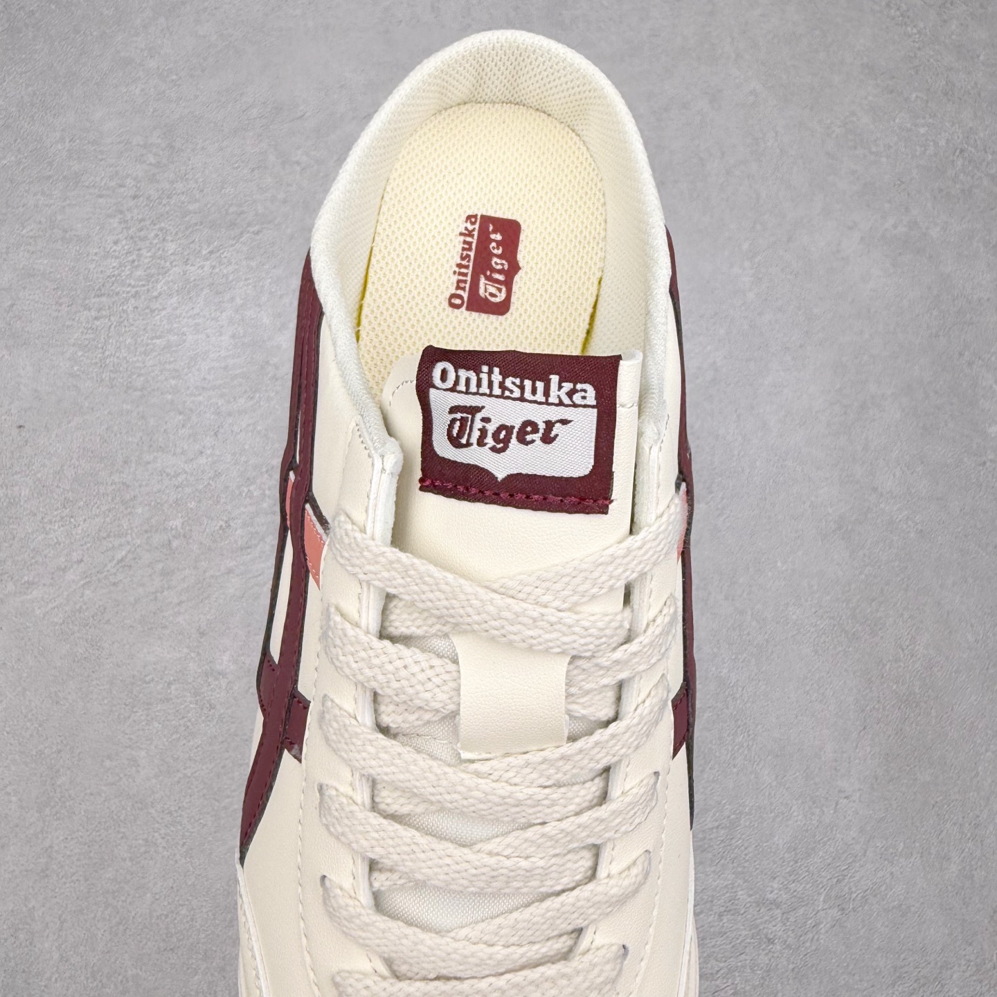 图片[5]-Onitsuka Tiger MEXICO 66 MEXICO 66 Sabot 鬼冢虎经典舒适透气低帮生活休闲鞋 男女同款 产品从款式颜色造型上体现出追求舒适和细节的完美 鞋类更是推崇手工制作的严谨与完美 融舒适性与可穿性的设计风格 注重细节的完美和别致魅力 既保持稳重 又不失轻松的时尚感 尺码：36 37 37.5 38 39 39.5 40 40.5 41.5 42 42.5 43.5 44 45-选品中心