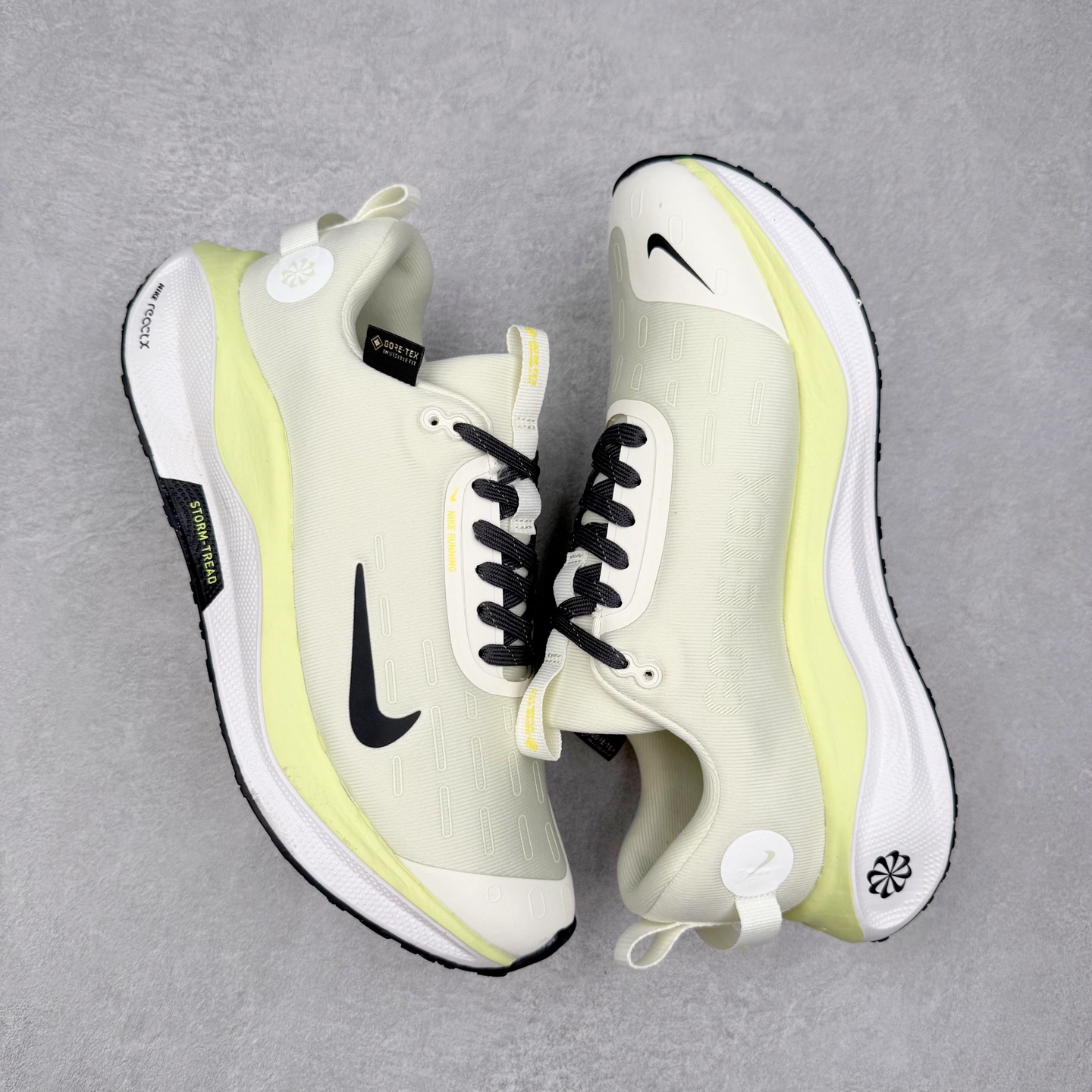 图片[3]-NK React Infinity Run Flyknit 4 GORE-TEX 低帮休闲跑步鞋防水公路助力畅跑 鞋身融入 GORE-TEX 防水层 搭配柔软鞋口在下雨时帮助双足保持干爽舒适 结合 NK ReactX 泡绵提供高出 React 泡绵 13% 的能量回馈 尺码：36 36.5 37.5 38 38.5 39 40 40.5 41.5 42 42.5 43 44 44.5 45-选品中心