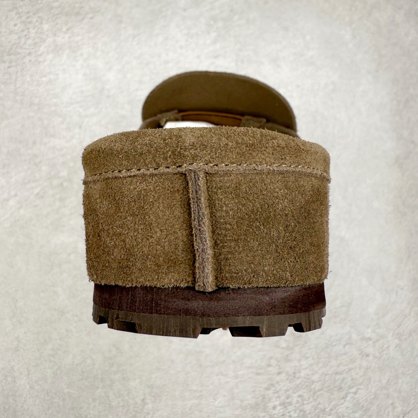 图片[8]-＃GD广顶 Birkenstock Naples 勃肯绒面舒适圆头百搭增高厚底包头拖鞋男女同款 牛皮绒面革质地柔软 搭配可调节鞋扣提升穿着舒适度 人体工学设计分散脚部压力 保护脚踝 软木乳胶鞋床具有一定的收缩性 长时间穿着后能贴合脚型 EVA鞋底回弹性和抗张性力高 具有良好的防震、缓冲性 四季皆宜 柔软的鞋床采用额外的泡沫缓冲层 提供额外的舒适感和全天支撑 全网独家首发 源于德国的严谨工艺 牛巴戎面 中层松木 EVA 三层组合大底 优质牛皮面料五金扣 出口订单 尺码：35-45-选品中心