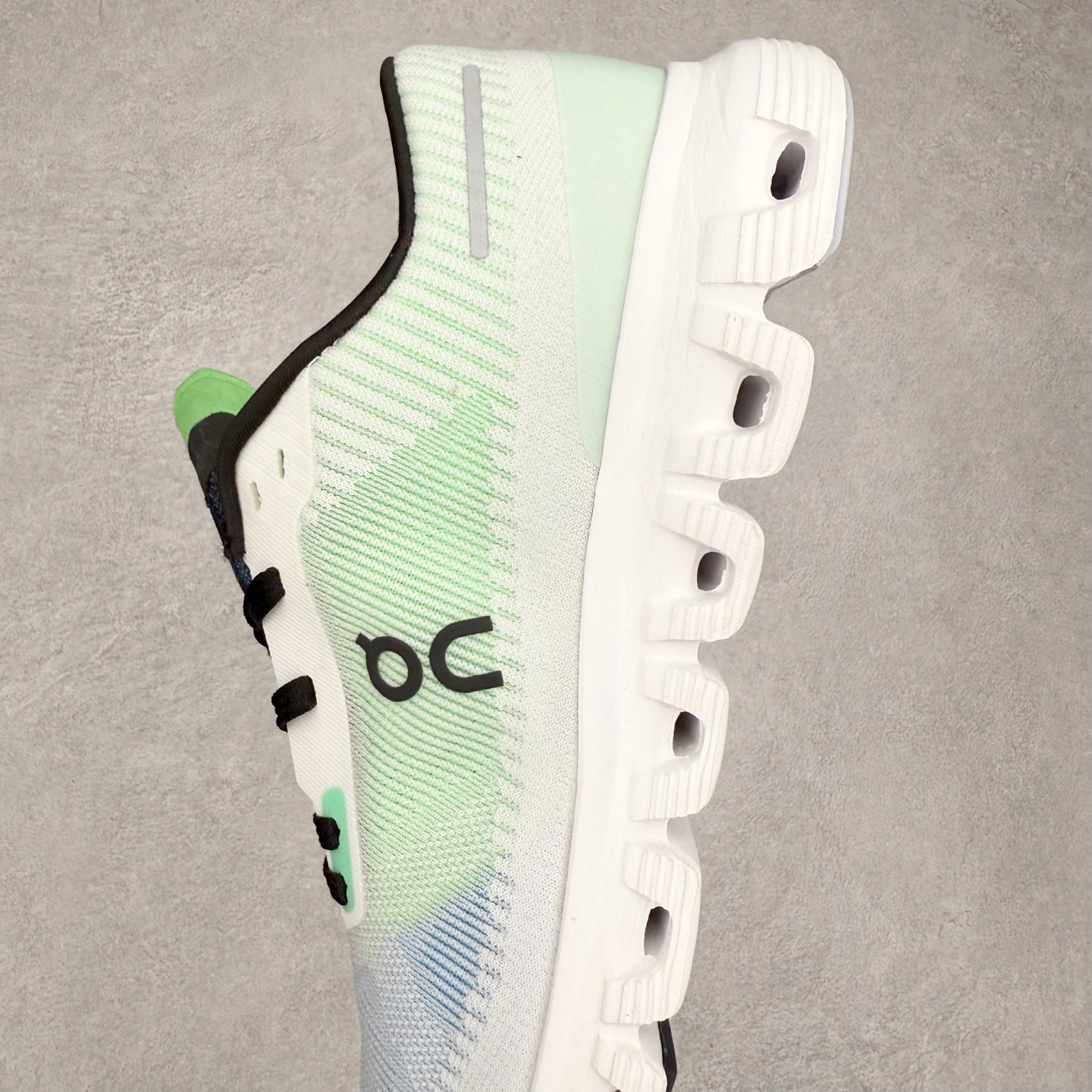 图片[7]-On Cloud 6 Push 昂跑减震生活休闲鞋 此运动品牌 开创于2010年 缓震着陆、强效回弹、轻柔质感的设计构思始终是ON研制关键 与此同时基于“为全球提供革新性的跑步感受”信念 陆续推出了多款跑鞋及其以专业运动人体跑步工程学为设计关键的功能性跑步服饰设备 让跑者不费力气地畅快畅跑 尺码：36 36.5 37.5 38 38.5 39 40 40.5 41 42 42.5 43 44 44.5 45-选品中心