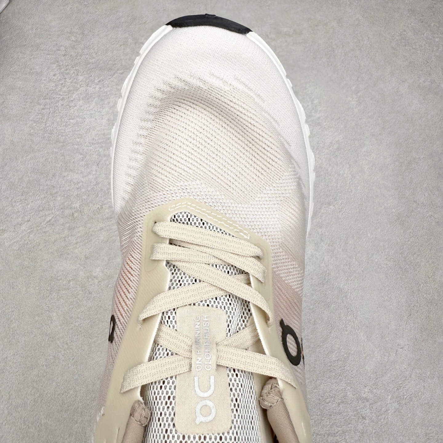 图片[4]-On Cloud 6 Push 昂跑减震生活休闲鞋 此运动品牌 开创于2010年 缓震着陆、强效回弹、轻柔质感的设计构思始终是ON研制关键 与此同时基于“为全球提供革新性的跑步感受”信念 陆续推出了多款跑鞋及其以专业运动人体跑步工程学为设计关键的功能性跑步服饰设备 让跑者不费力气地畅快畅跑 尺码：36 36.5 37.5 38 38.5 39 40 40.5 41 42 42.5 43 44 44.5 45-选品中心