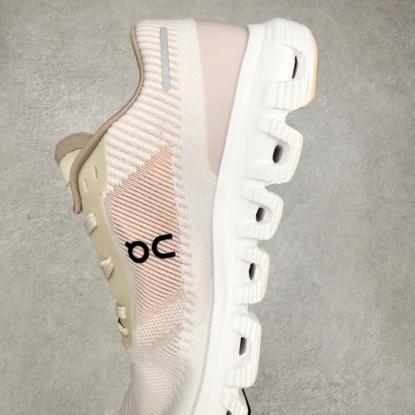 图片[7]-On Cloud 6 Push 昂跑减震生活休闲鞋 此运动品牌 开创于2010年 缓震着陆、强效回弹、轻柔质感的设计构思始终是ON研制关键 与此同时基于“为全球提供革新性的跑步感受”信念 陆续推出了多款跑鞋及其以专业运动人体跑步工程学为设计关键的功能性跑步服饰设备 让跑者不费力气地畅快畅跑 尺码：36 36.5 37.5 38 38.5 39 40 40.5 41 42 42.5 43 44 44.5 45-选品中心