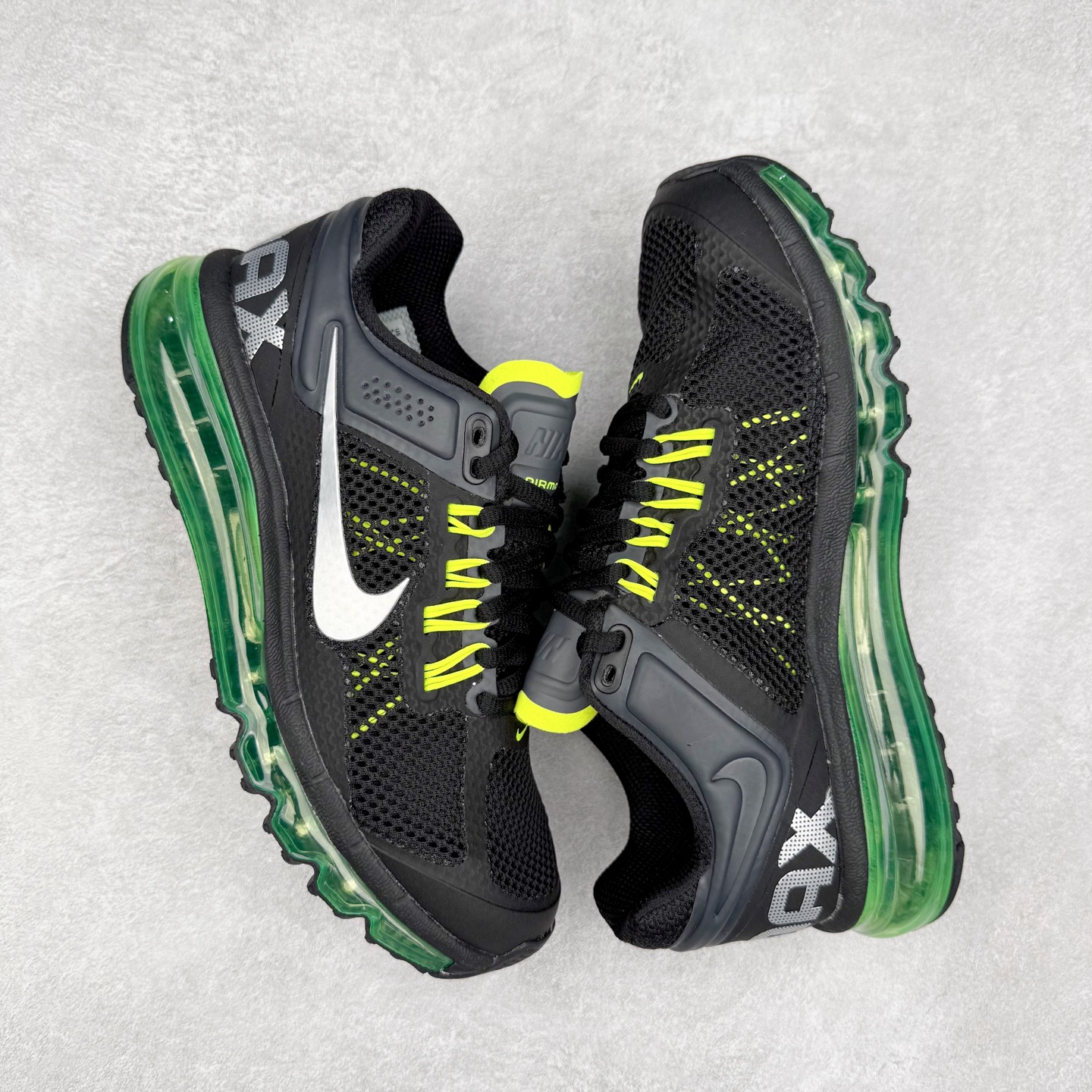 图片[3]-NK Air Max 2013 经典舒适时尚耐磨透气低帮气垫跑步鞋 555426-003 携时尚设计闪亮回归 出众有型 采用网眼布细节和运动风无缝覆面 助你保持清爽感受 塑就焕新造型 经典 Flywire 设计搭配经典全掌型 Max Air 缓震配置 缔造出众舒适感和支撑效果实拍调校N版已经零色差零失真 百分百还原实物色彩所见即所得 不存在货不对板色差等低级问题 选购参考实物拍摄 不混卖不参货 只用心做好货严格选品 承诺混一赔十 尺码：36 36.5 37.5 38 38.5 39 40 40.5 41 42 42.5 43 44 44.5 45 46-选品中心