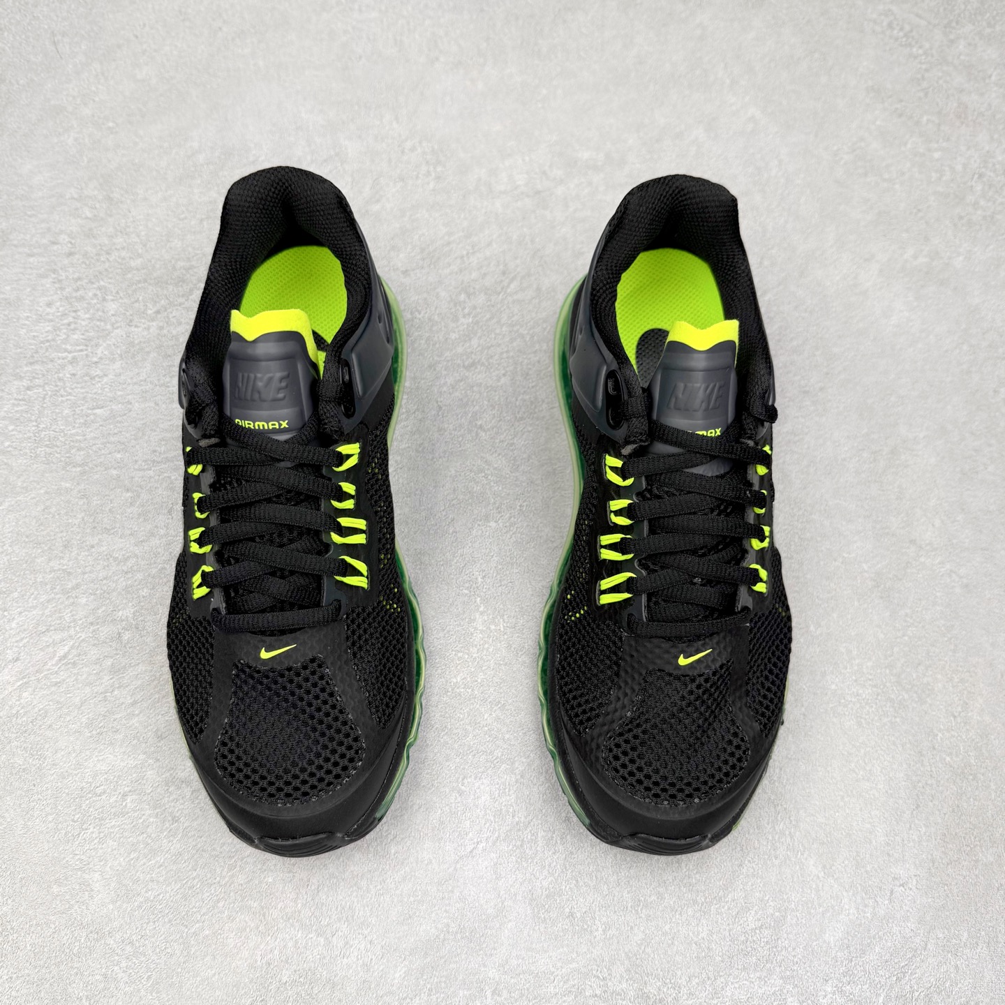 图片[2]-NK Air Max 2013 经典舒适时尚耐磨透气低帮气垫跑步鞋 555426-003 携时尚设计闪亮回归 出众有型 采用网眼布细节和运动风无缝覆面 助你保持清爽感受 塑就焕新造型 经典 Flywire 设计搭配经典全掌型 Max Air 缓震配置 缔造出众舒适感和支撑效果实拍调校N版已经零色差零失真 百分百还原实物色彩所见即所得 不存在货不对板色差等低级问题 选购参考实物拍摄 不混卖不参货 只用心做好货严格选品 承诺混一赔十 尺码：36 36.5 37.5 38 38.5 39 40 40.5 41 42 42.5 43 44 44.5 45 46-选品中心