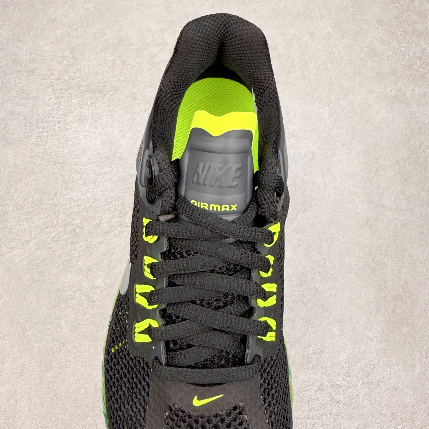 图片[5]-NK Air Max 2013 经典舒适时尚耐磨透气低帮气垫跑步鞋 555426-003 携时尚设计闪亮回归 出众有型 采用网眼布细节和运动风无缝覆面 助你保持清爽感受 塑就焕新造型 经典 Flywire 设计搭配经典全掌型 Max Air 缓震配置 缔造出众舒适感和支撑效果实拍调校N版已经零色差零失真 百分百还原实物色彩所见即所得 不存在货不对板色差等低级问题 选购参考实物拍摄 不混卖不参货 只用心做好货严格选品 承诺混一赔十 尺码：36 36.5 37.5 38 38.5 39 40 40.5 41 42 42.5 43 44 44.5 45 46-选品中心