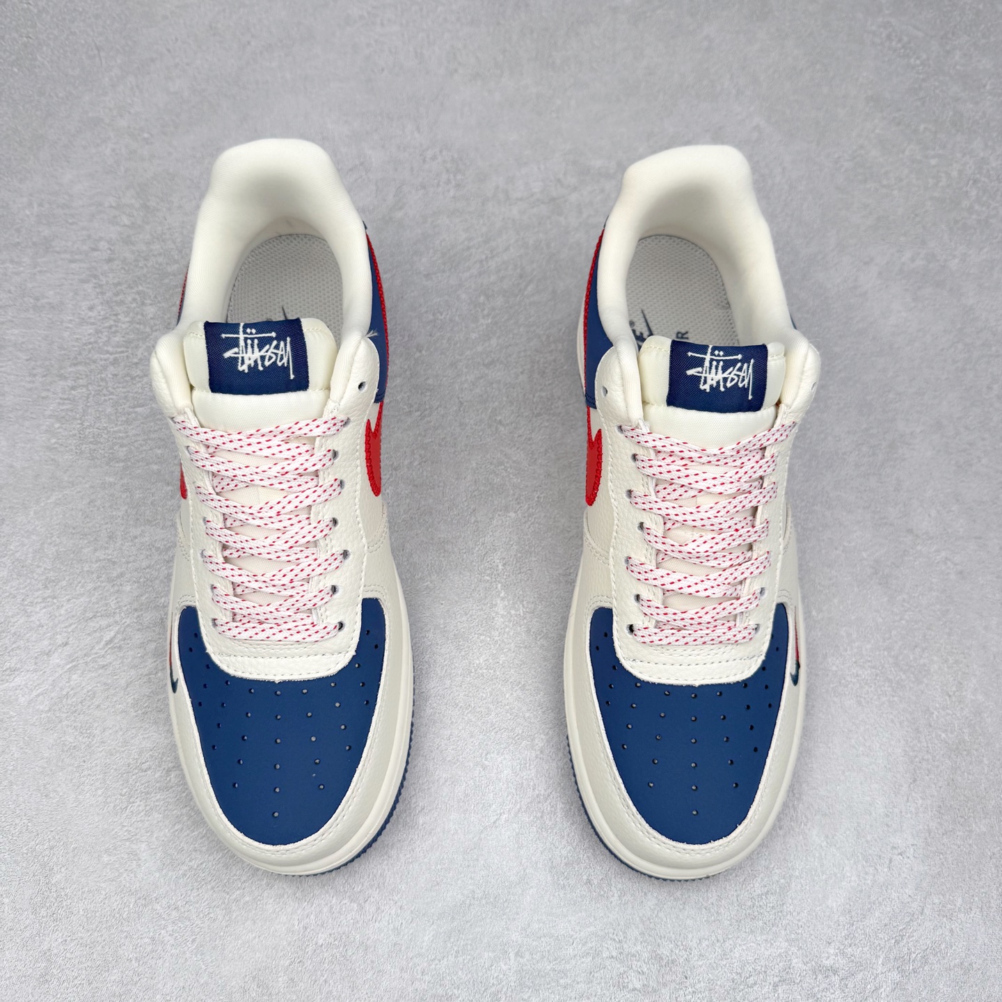 图片[2]-NK Air Force 1´07 Low 空军一号低帮百搭休闲运动板鞋 KJ1688-008 柔软、弹性十足的缓震性能和出色的中底设计 横跨复古与现代的外型结合 造就出风靡全球 三十多年的Force 1 直到今天还深受青睐 实拍调校N版已经零色差零失真 百分百还原实物色彩所见即所得 不存在货不对板色差等低级问题 选购参考实物拍摄 不混卖不参货 只用心做好货严格选品 承诺混一赔十 尺码：36 36.5 37.5 38 38.5 39 40 40.5 41 42 42.5 43 44 44.5 45-选品中心